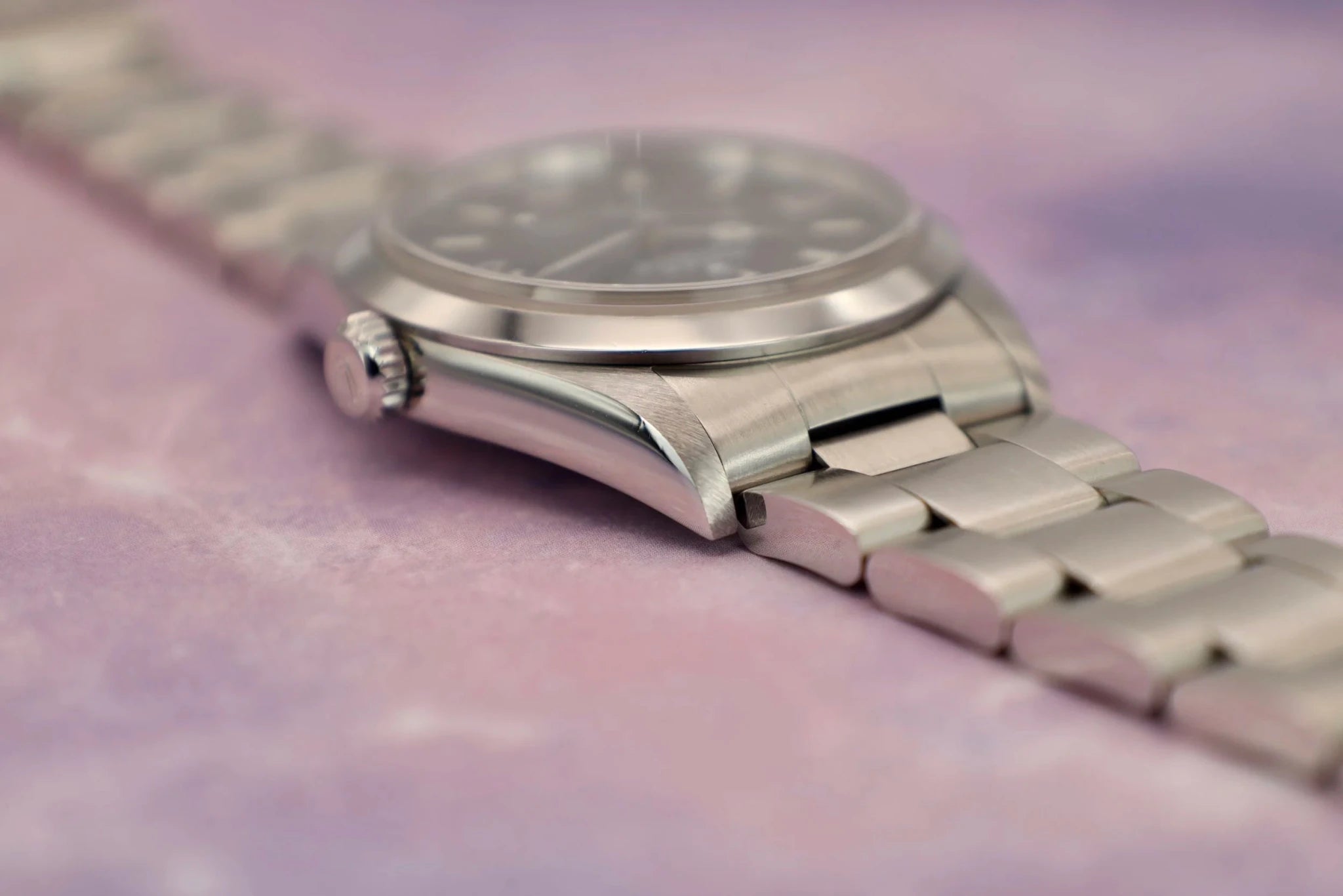 1999 Rolex Explorer I Ref. 14270 | Swiss Only | Box and Papers - Sierra Time Co