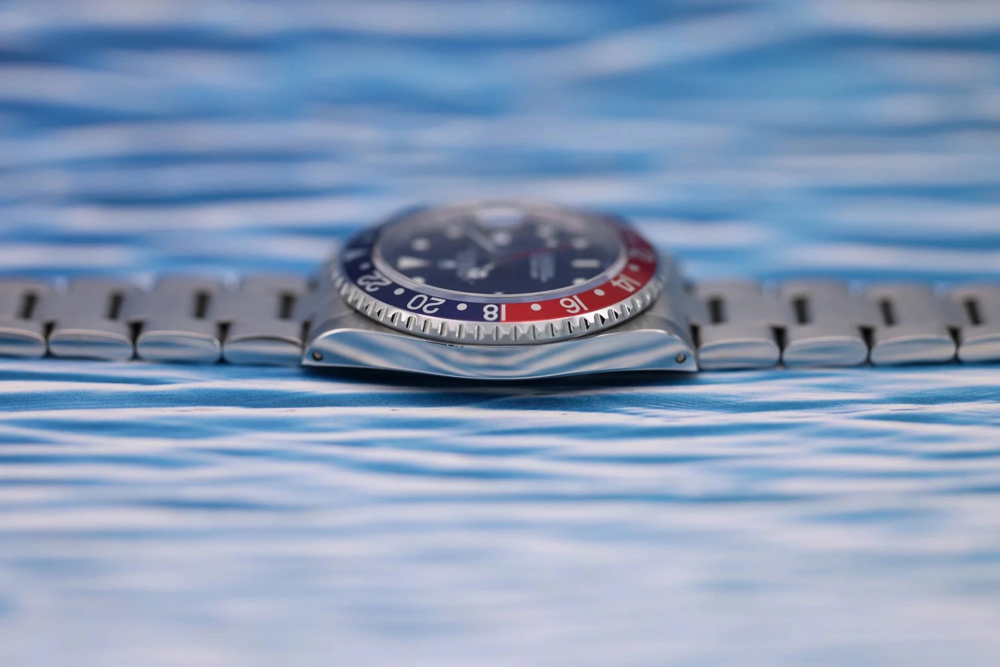 1999 Rolex GMT Master Ref. 16700 Pepsi | Mint Condition| Box and Papers - Sierra Time Co
