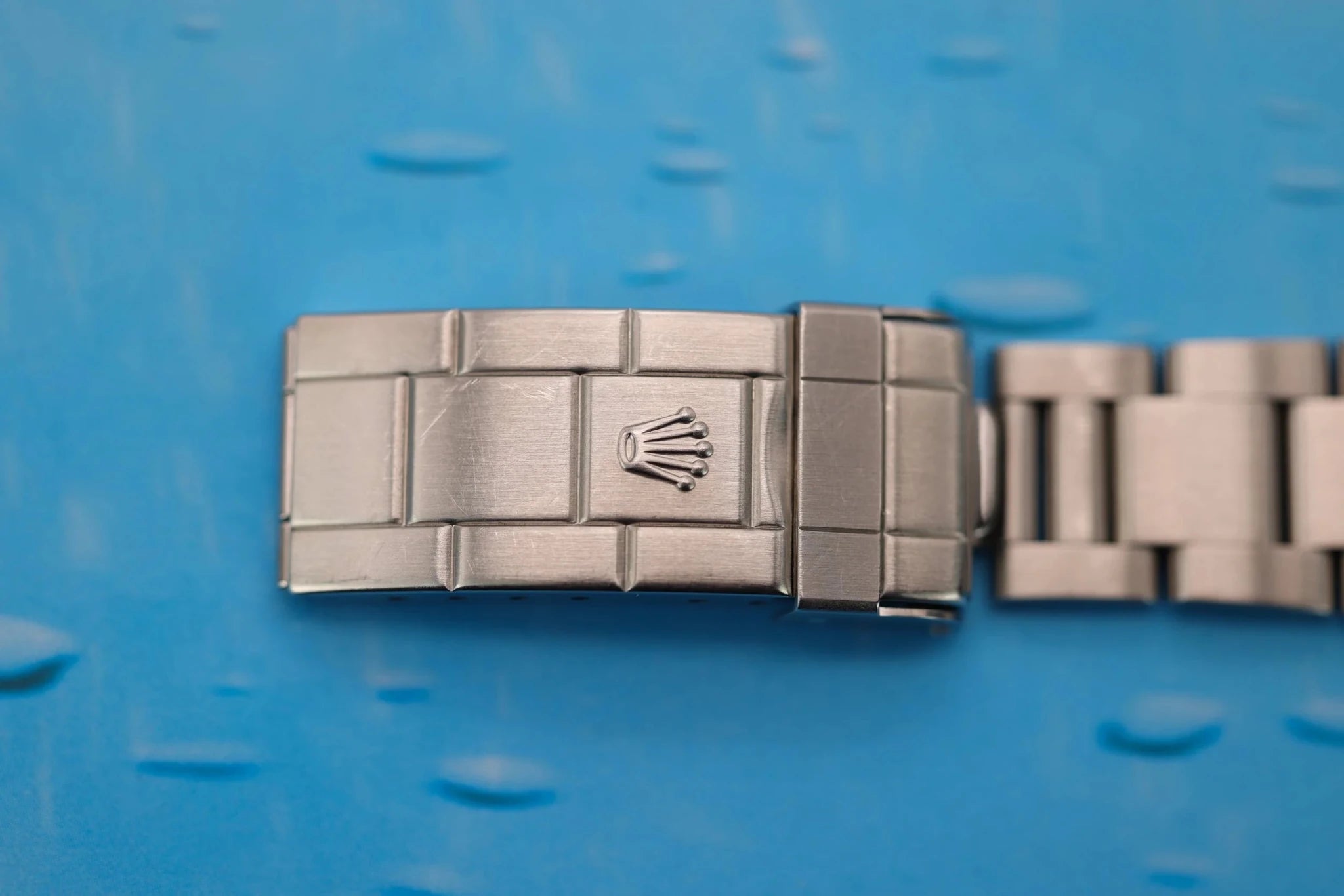1999 Rolex Submariner Ref. 14060 | Minty | Box and Papers - Sierra Time Co