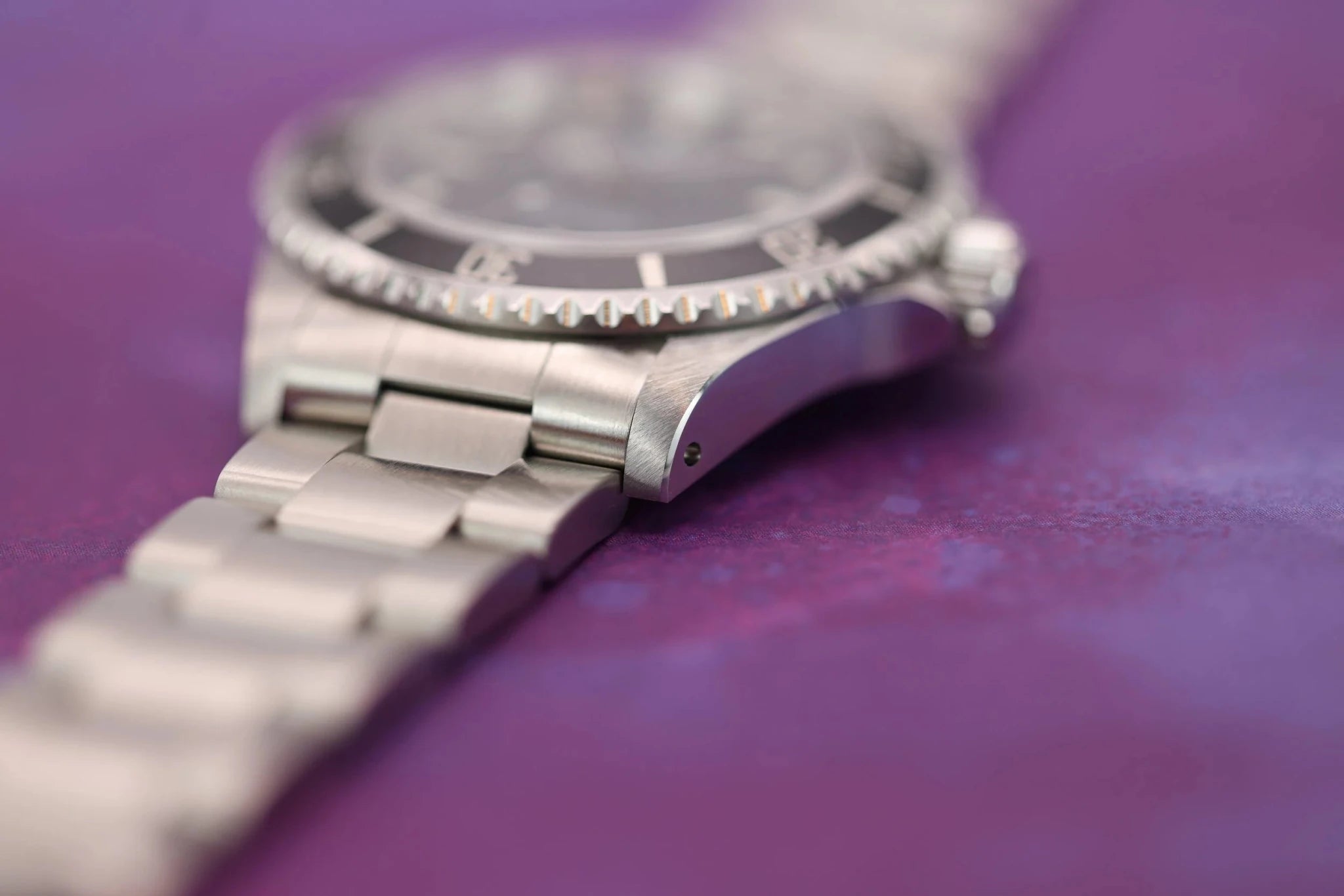 1999 Rolex Submariner Ref. 14060 | Swiss Only | Box and Papers - Sierra Time Co