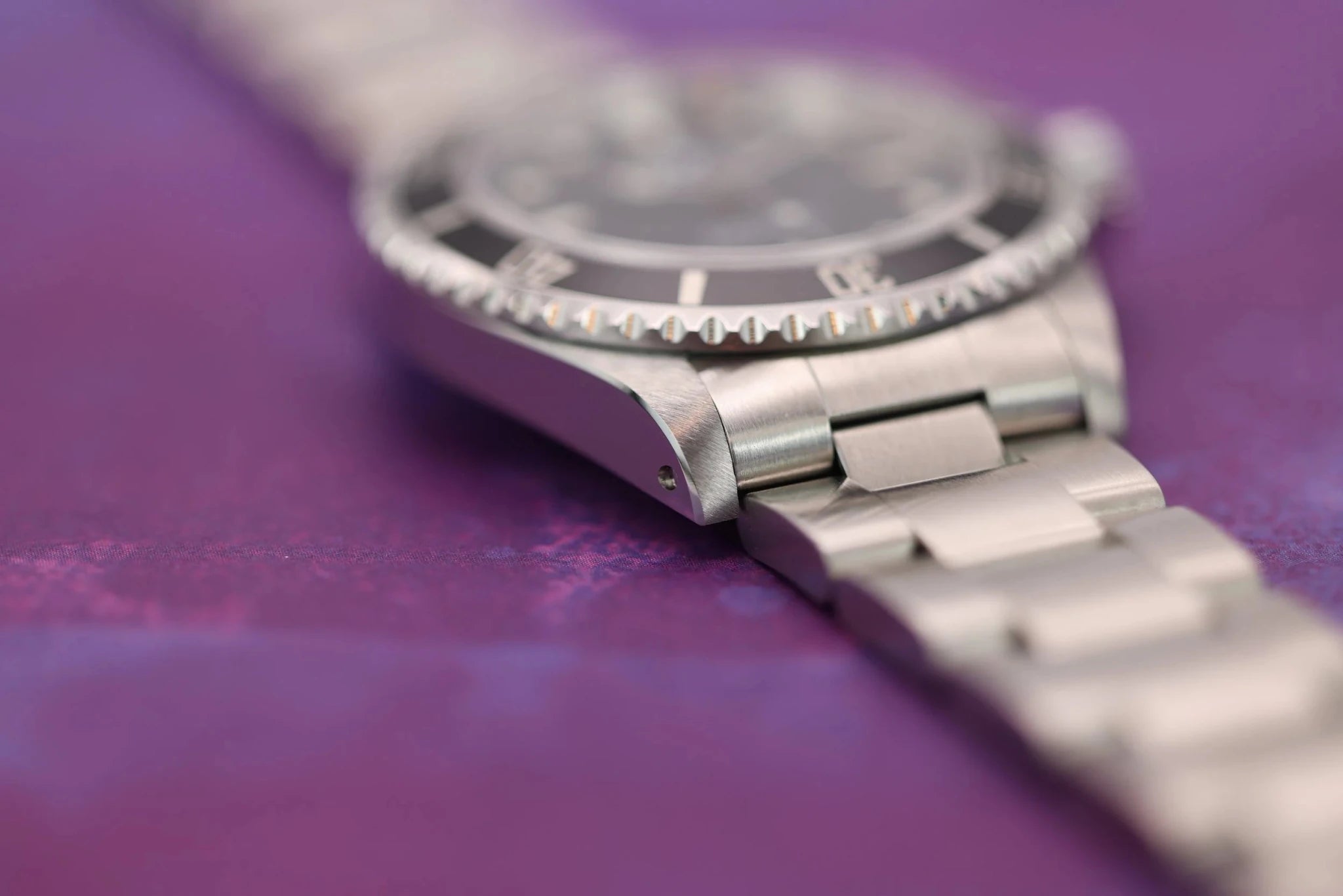 1999 Rolex Submariner Ref. 14060 | Swiss Only | Box and Papers - Sierra Time Co