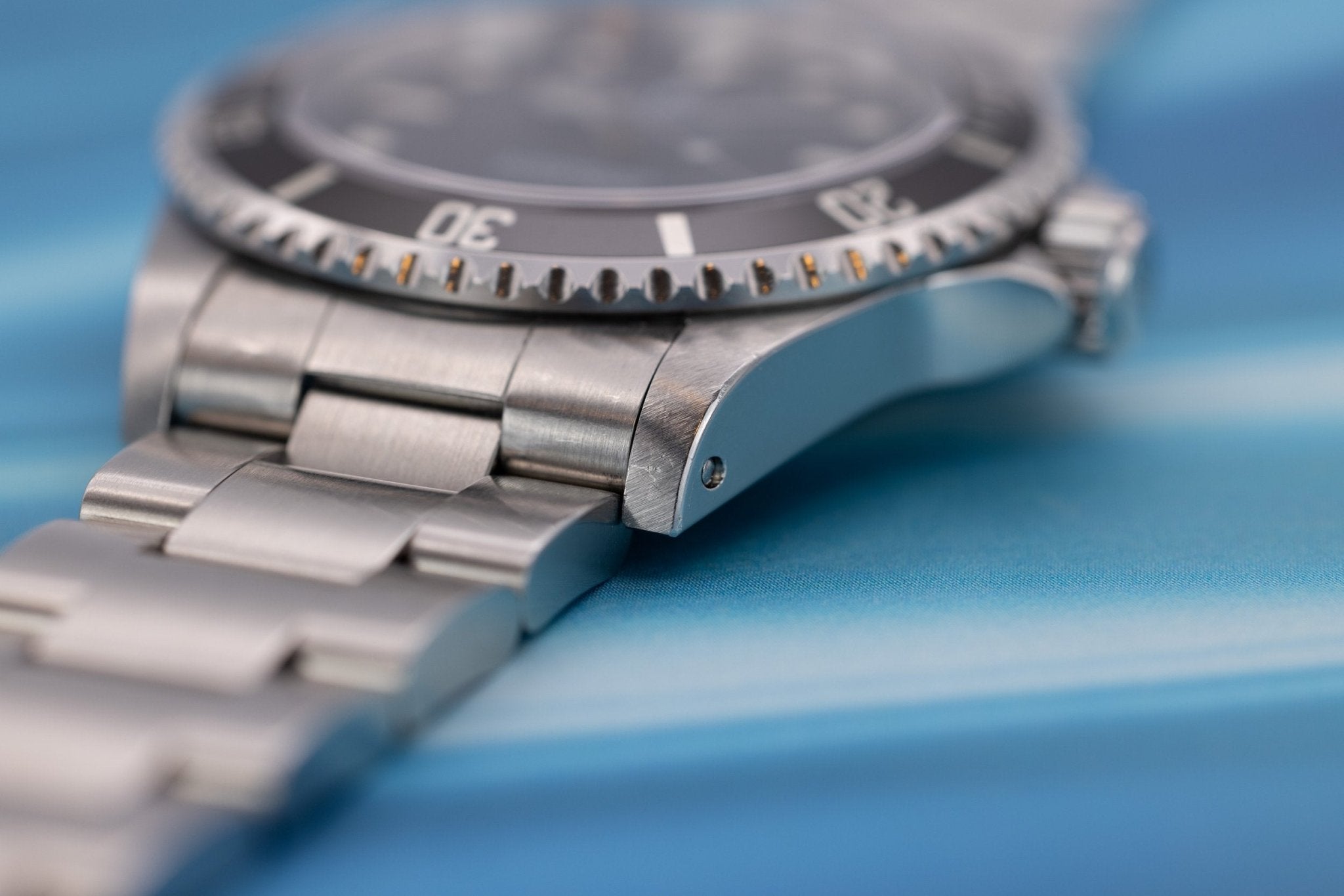 1999 Rolex Submariner Ref. 14060 | Swiss Only Dial | Box and Papers - Sierra Time Co