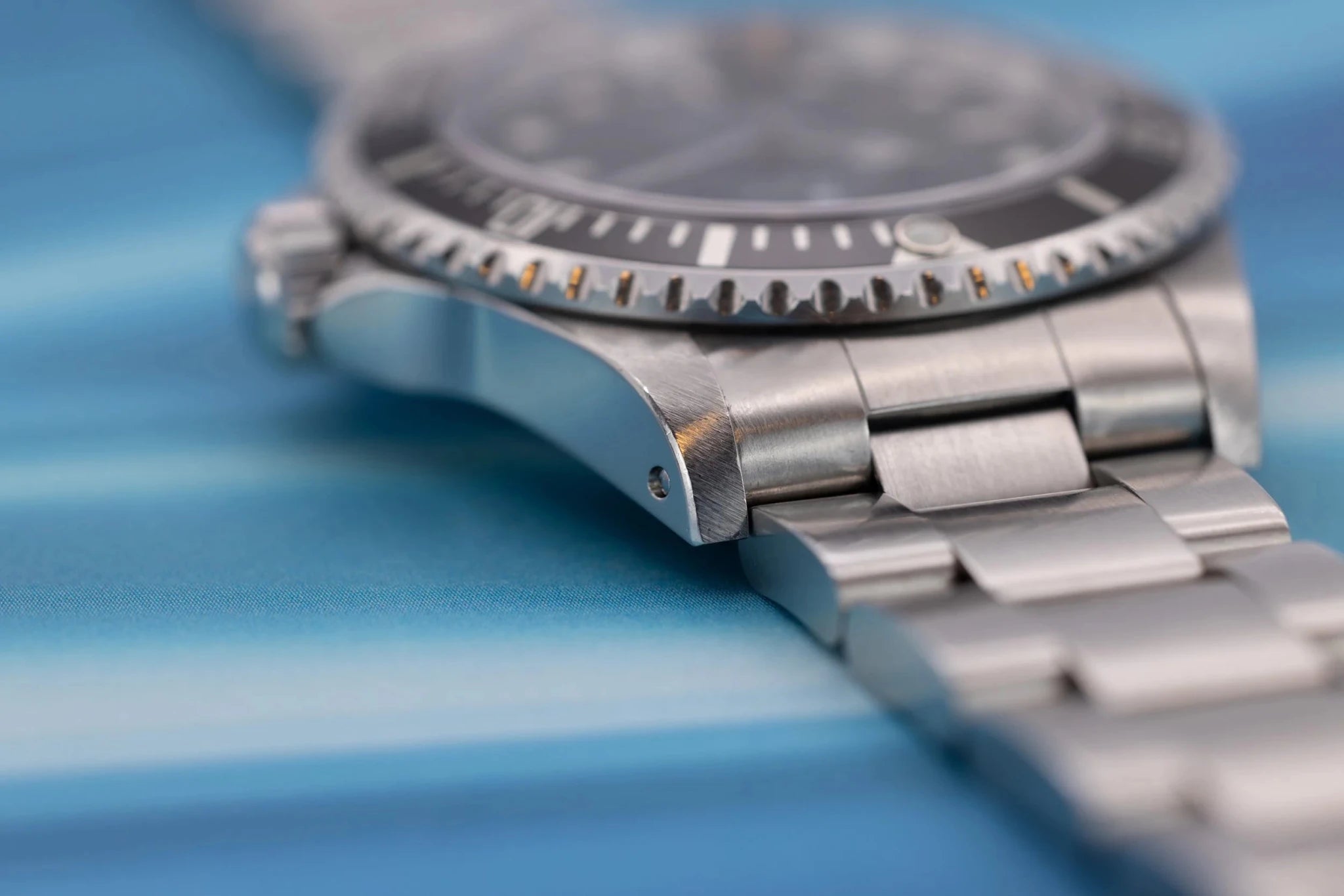 1999 Rolex Submariner Ref. 14060 | Swiss Only Dial | Box and Papers - Sierra Time Co