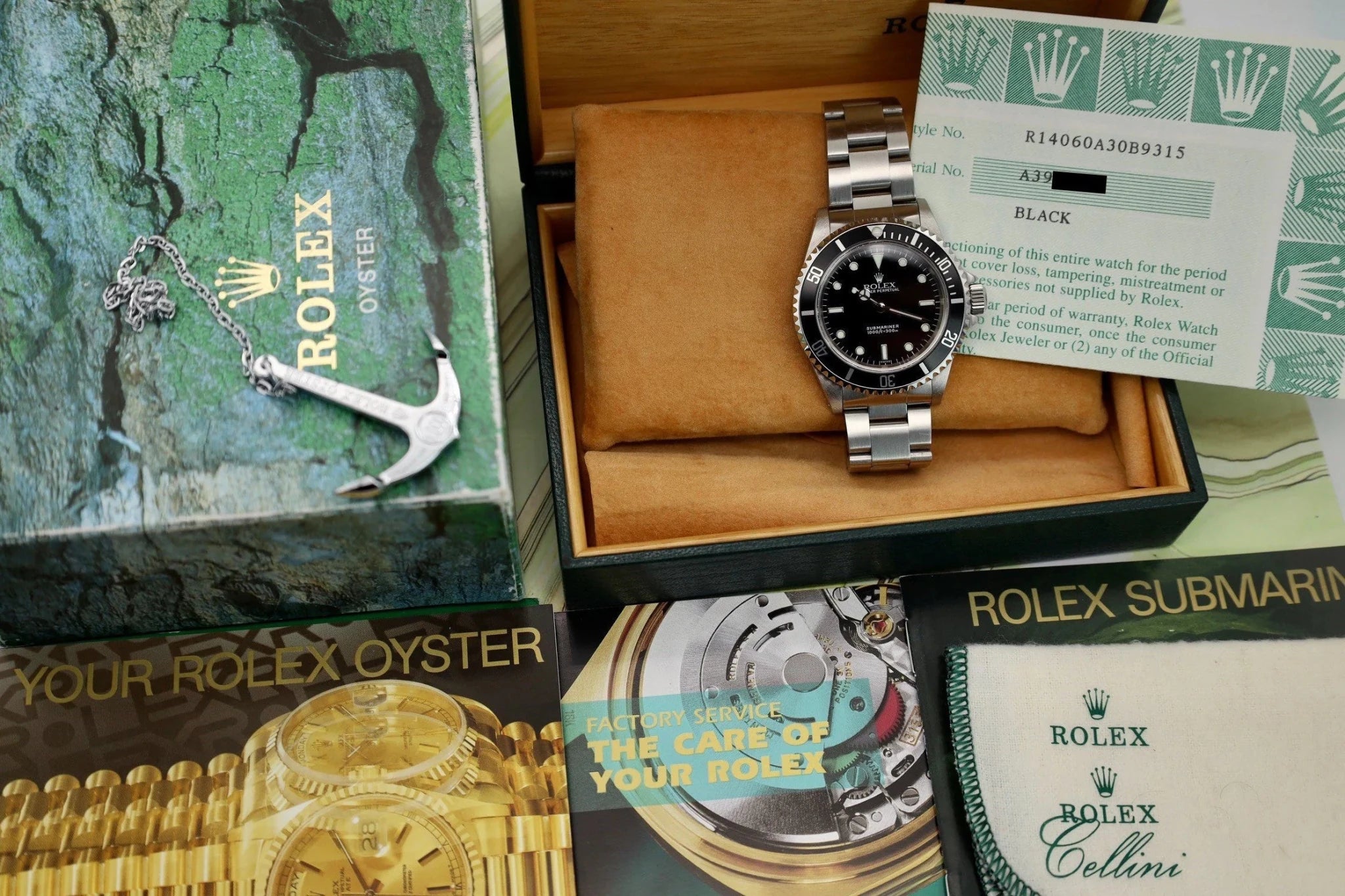 1999 Rolex Submariner Ref. 14060 | Unpolished | Box and Papers - Sierra Time Co
