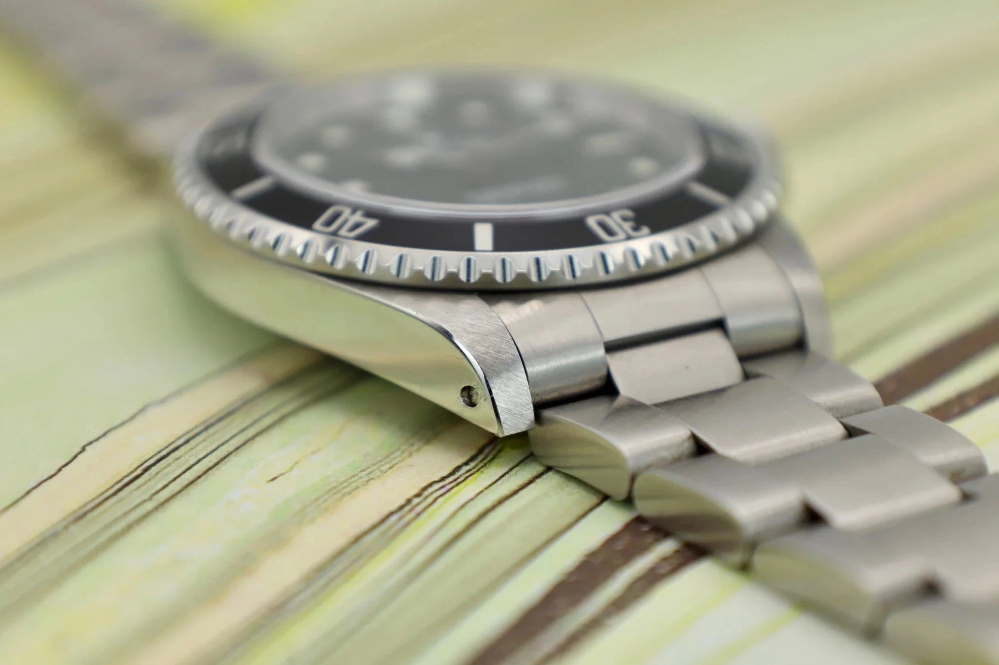 1999 Rolex Submariner Ref. 14060 | Unpolished | Box and Papers - Sierra Time Co
