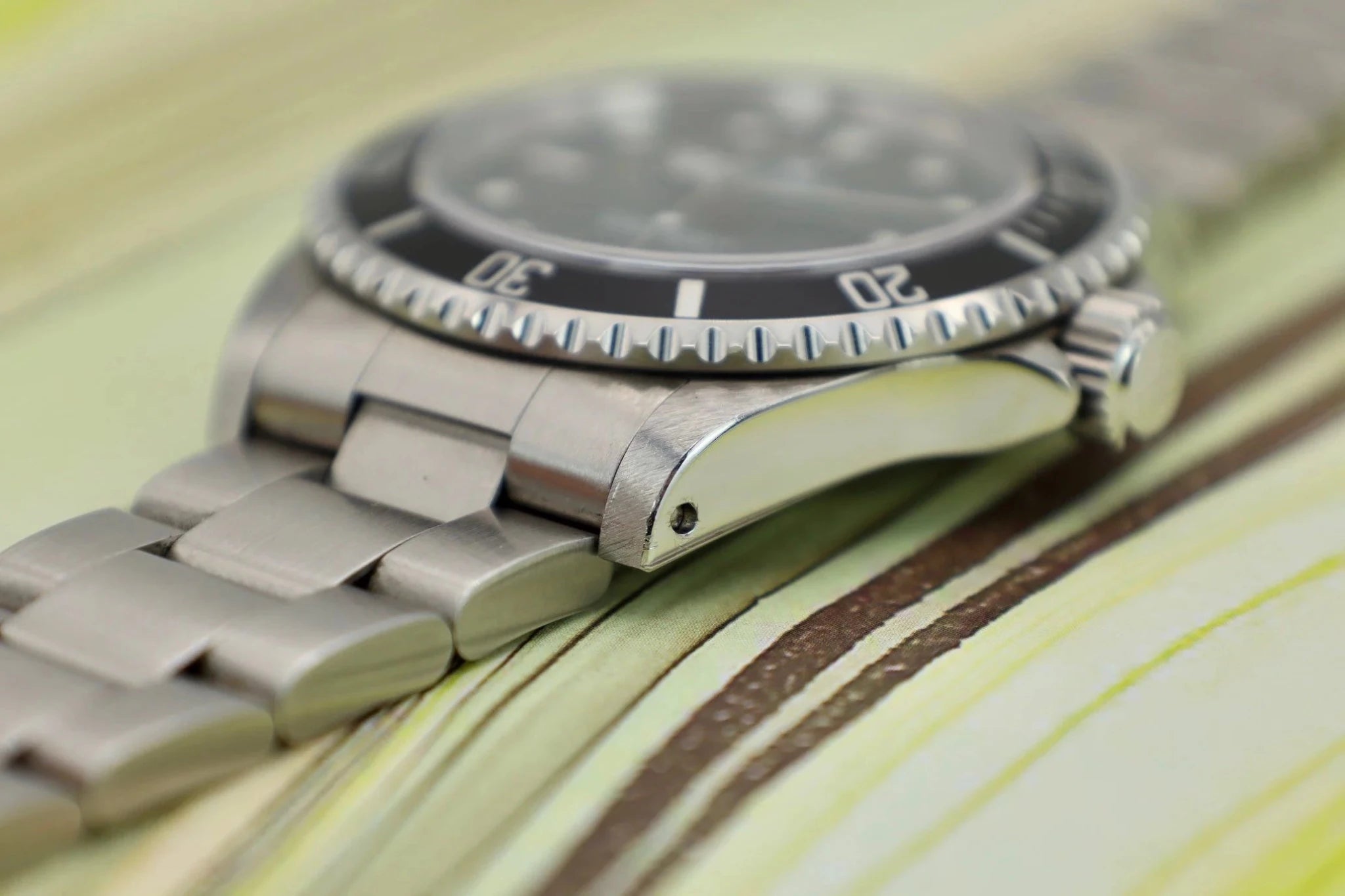 1999 Rolex Submariner Ref. 14060 | Unpolished | Box and Papers - Sierra Time Co