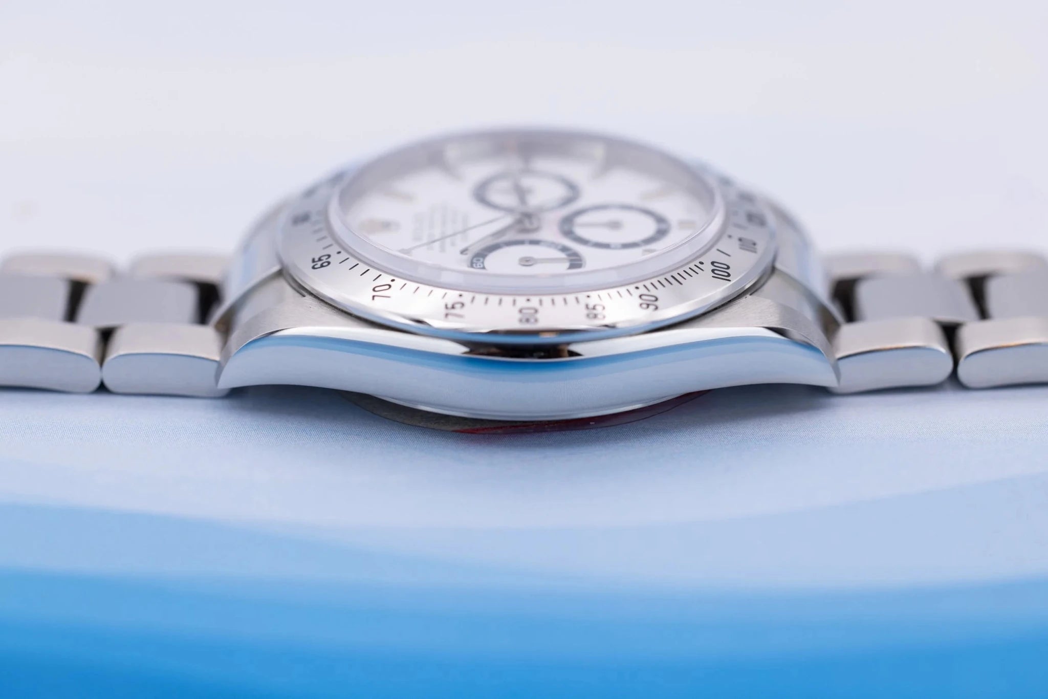 1999 Rolex Zenith Daytona Ref. 16520 | White Dial | New Old Stock | Box and Papers - Sierra Time Co
