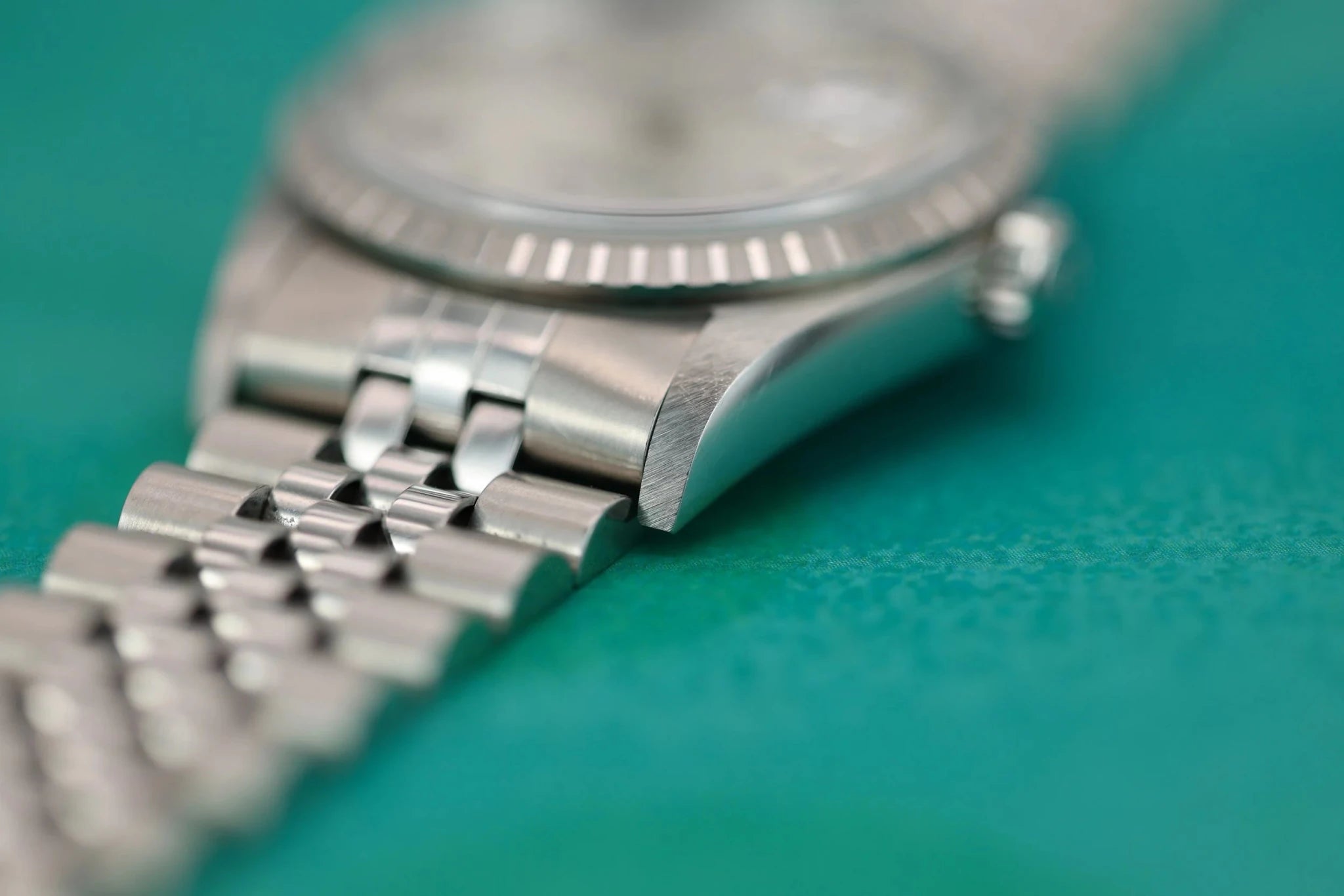2000 Rolex Datejust Ref. 16220 | Silver Dial | Mint Condition - Sierra Time Co