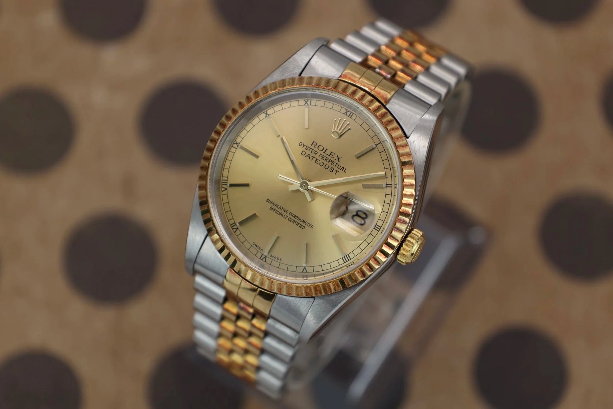 2000 Rolex Datejust Ref. 16233 | Champagne Dial | Box and Papers - Sierra Time Co