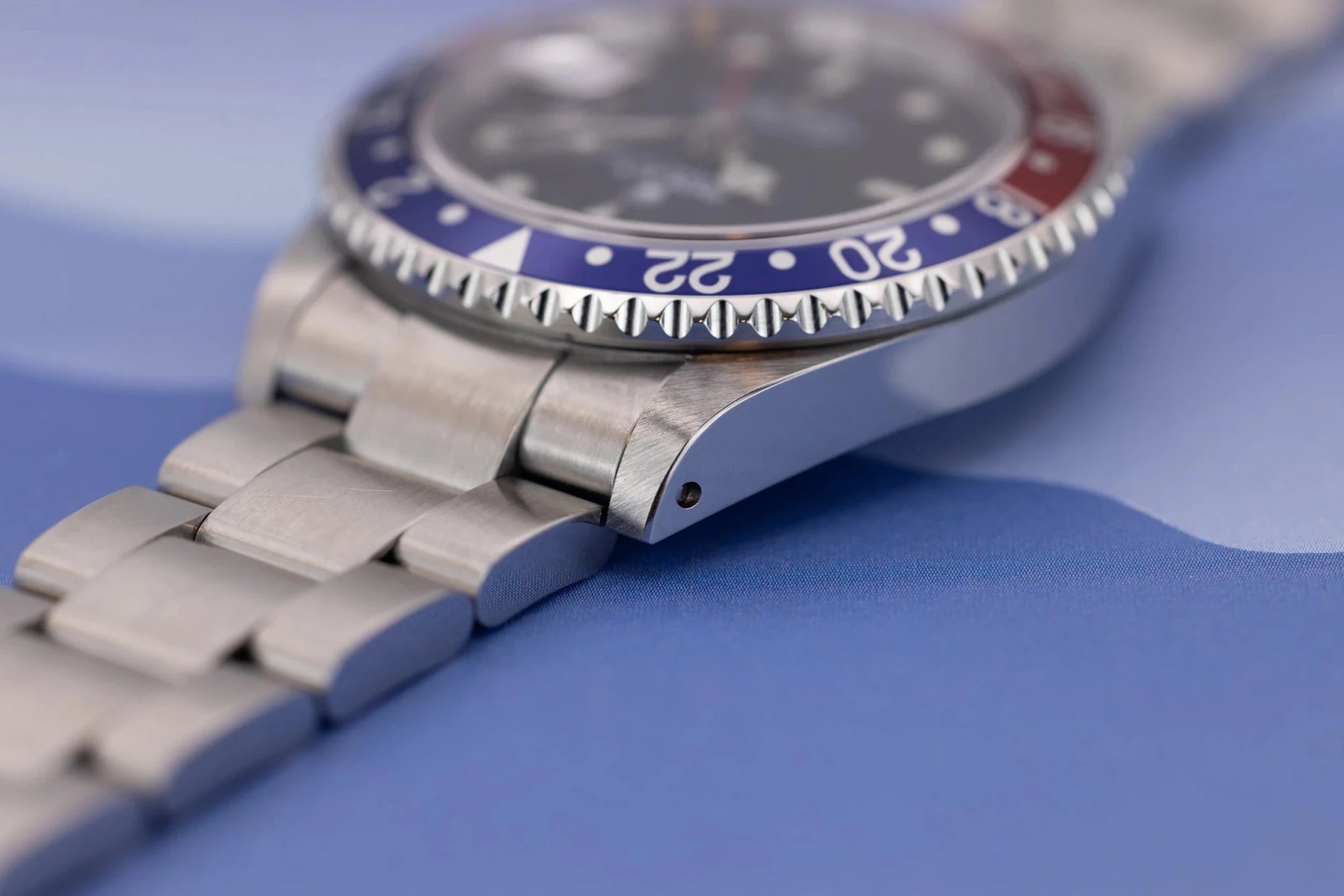 2000 Rolex GMT Master II Ref. 16710 Pepsi | Box and Papers - Sierra Time Co