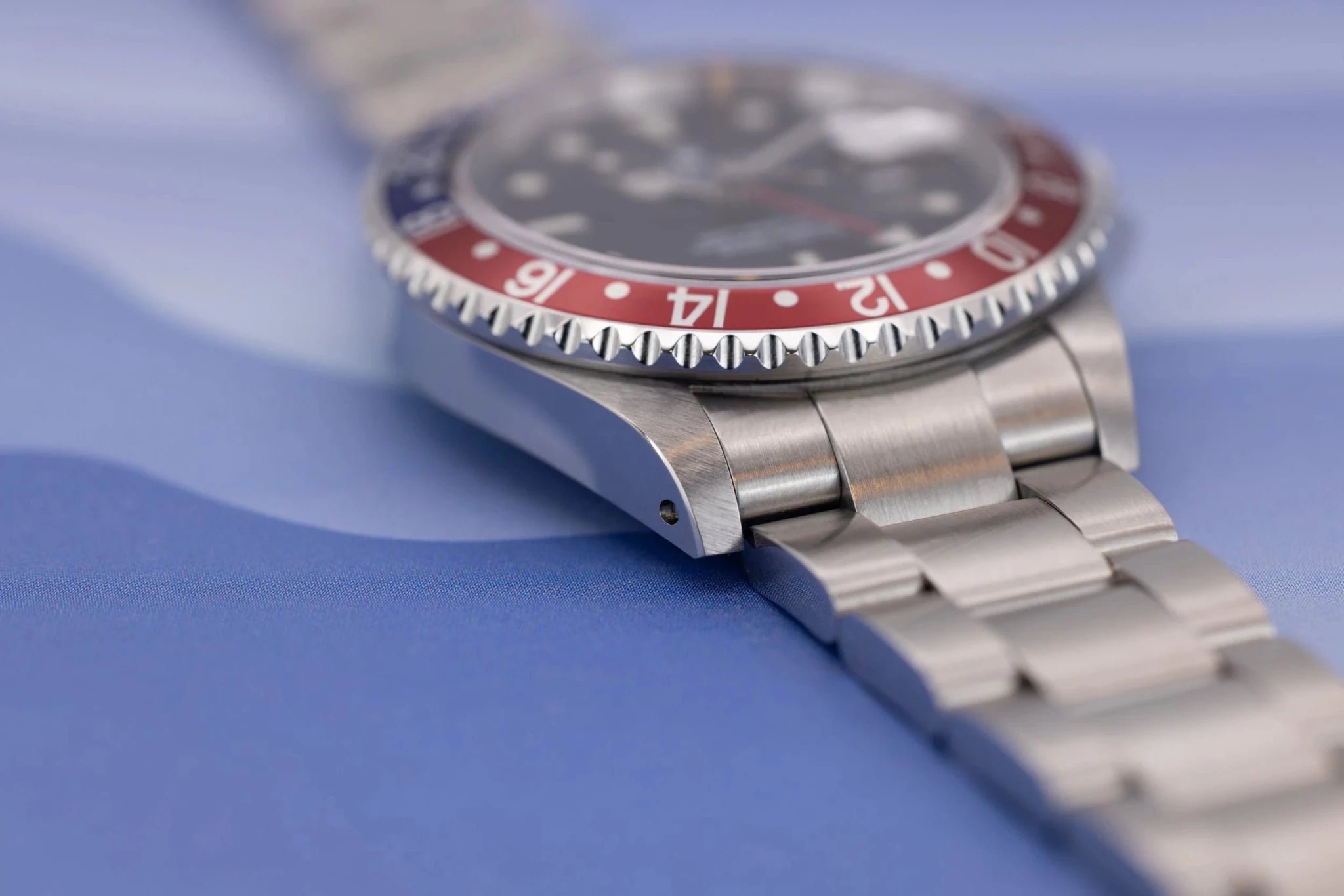 2000 Rolex GMT Master II Ref. 16710 Pepsi | Box and Papers - Sierra Time Co