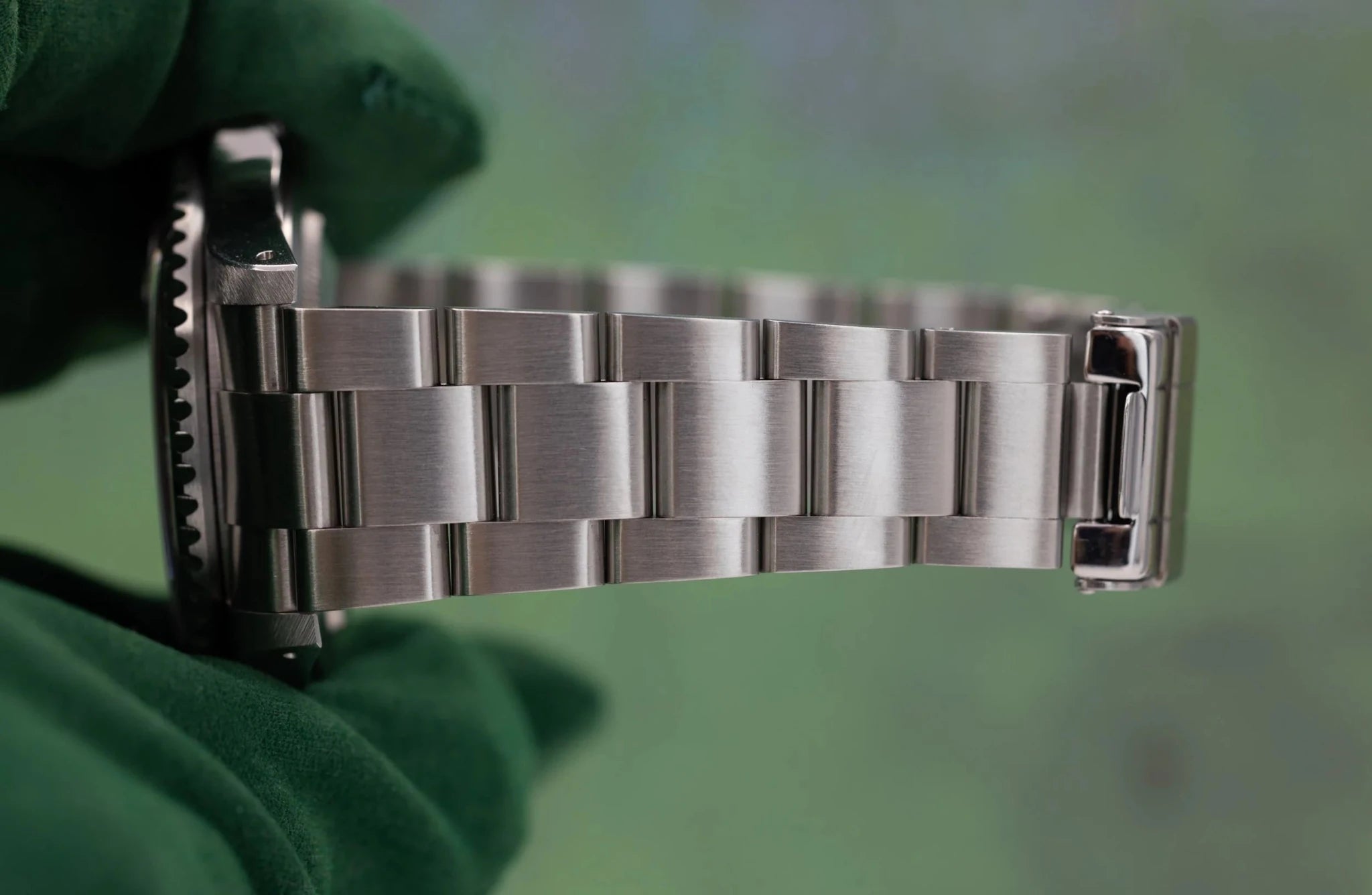 2000 Rolex GMT Master II Ref. 16710 Pepsi | Mint Condition - Sierra Time Co