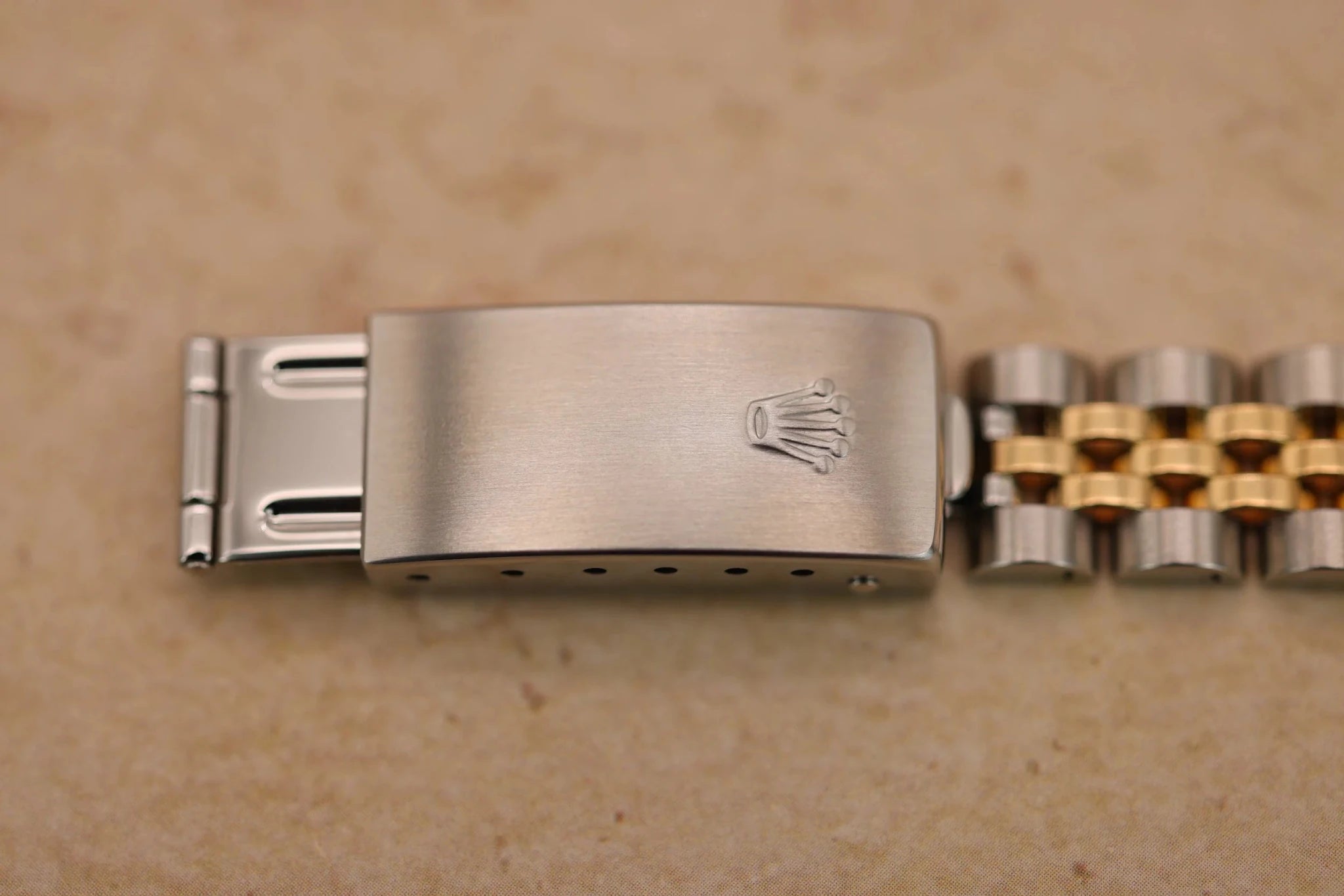 2000 Rolex Ladies Datejust Ref. 69173 | Champagne Dial | Box and Papers - Sierra Time Co