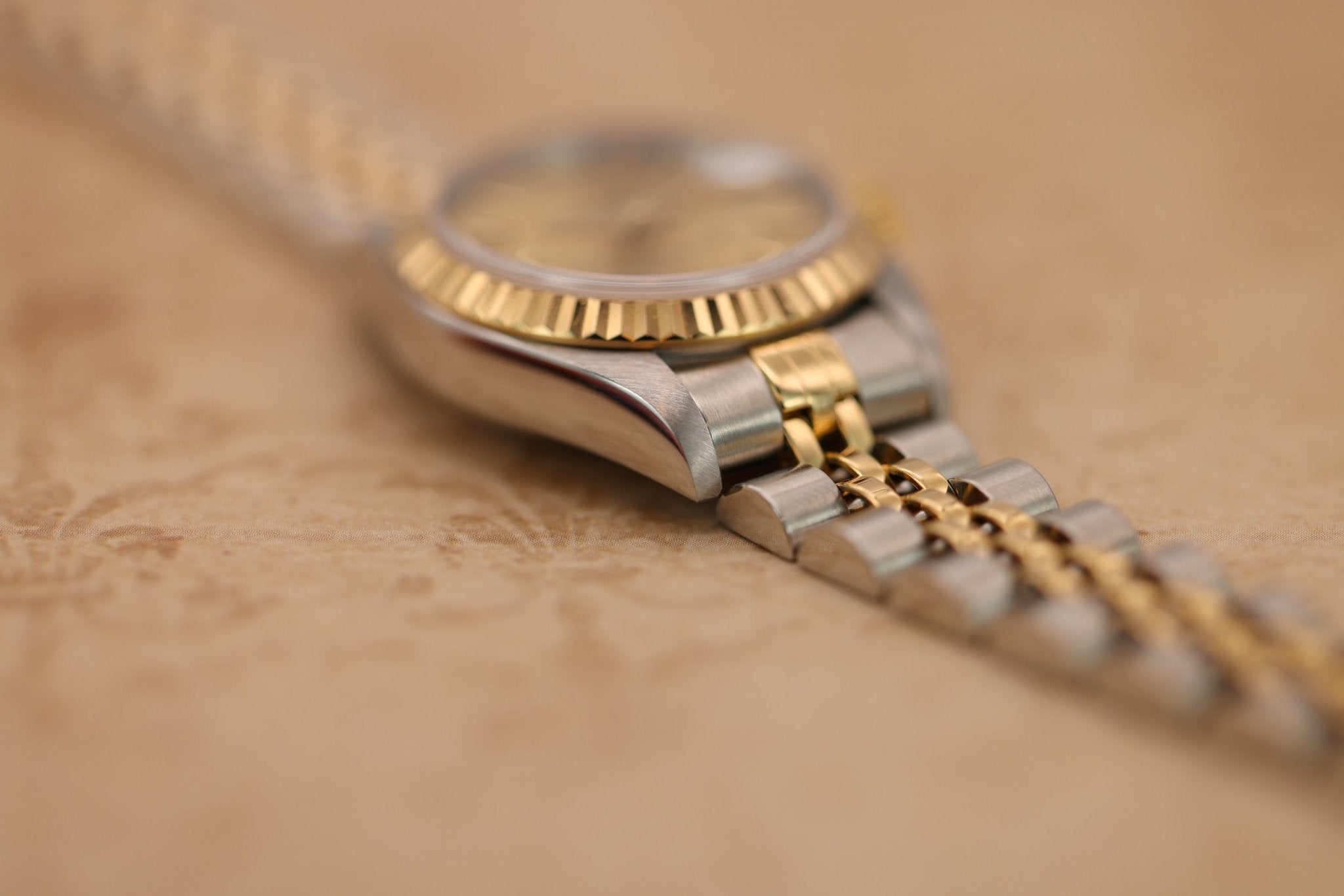 2000 Rolex Ladies Datejust Ref. 69173 | Champagne Dial | Box and Papers - Sierra Time Co