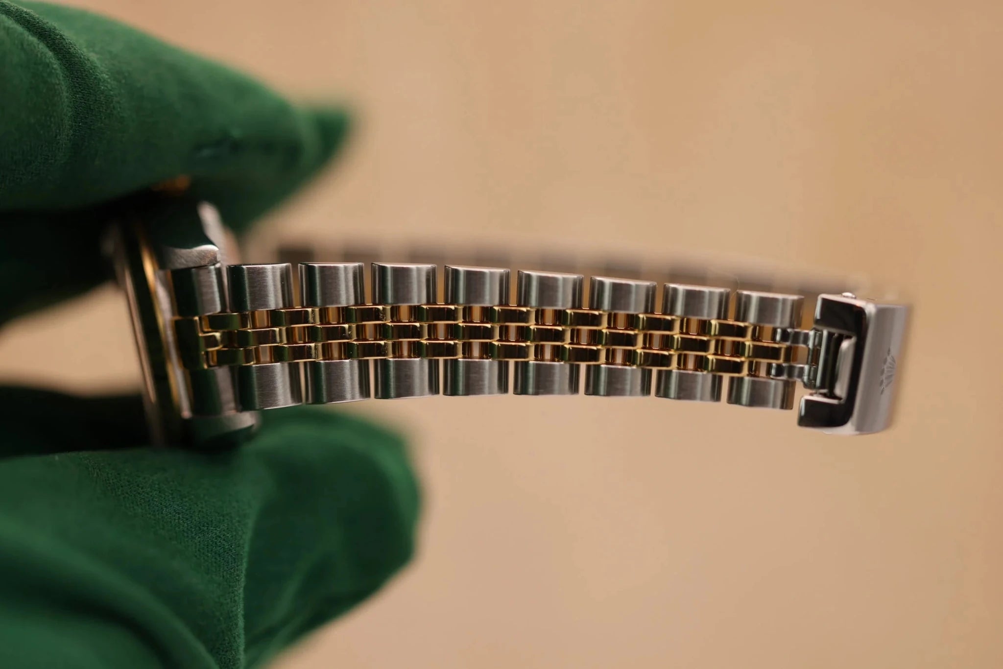 2000 Rolex Ladies Datejust Ref. 69173 | Champagne Dial | Box and Papers - Sierra Time Co