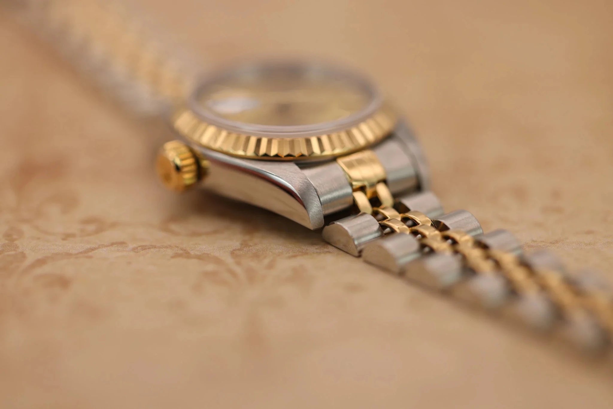 2000 Rolex Ladies Datejust Ref. 69173 | Champagne Dial | Box and Papers - Sierra Time Co