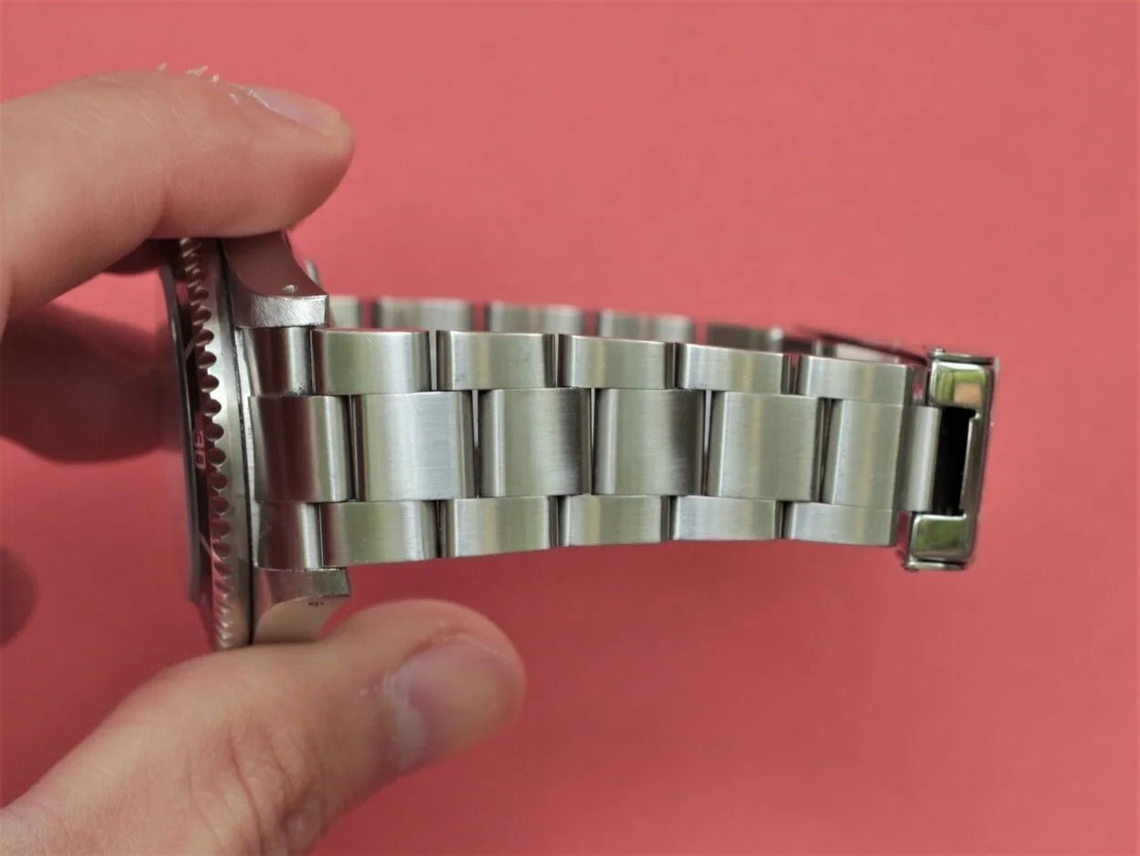 2000 Rolex Sea Dweller Ref. 16600 - Sierra Time Co