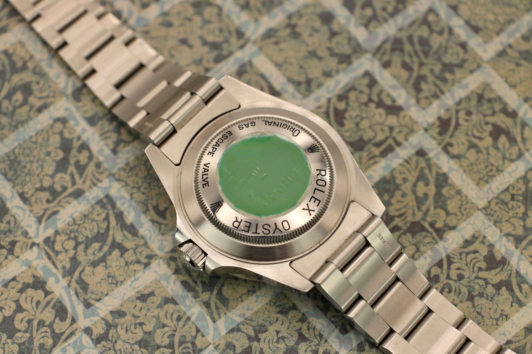 2000 Rolex Sea-Dweller Ref. 16600 | Box and Papers - Sierra Time Co