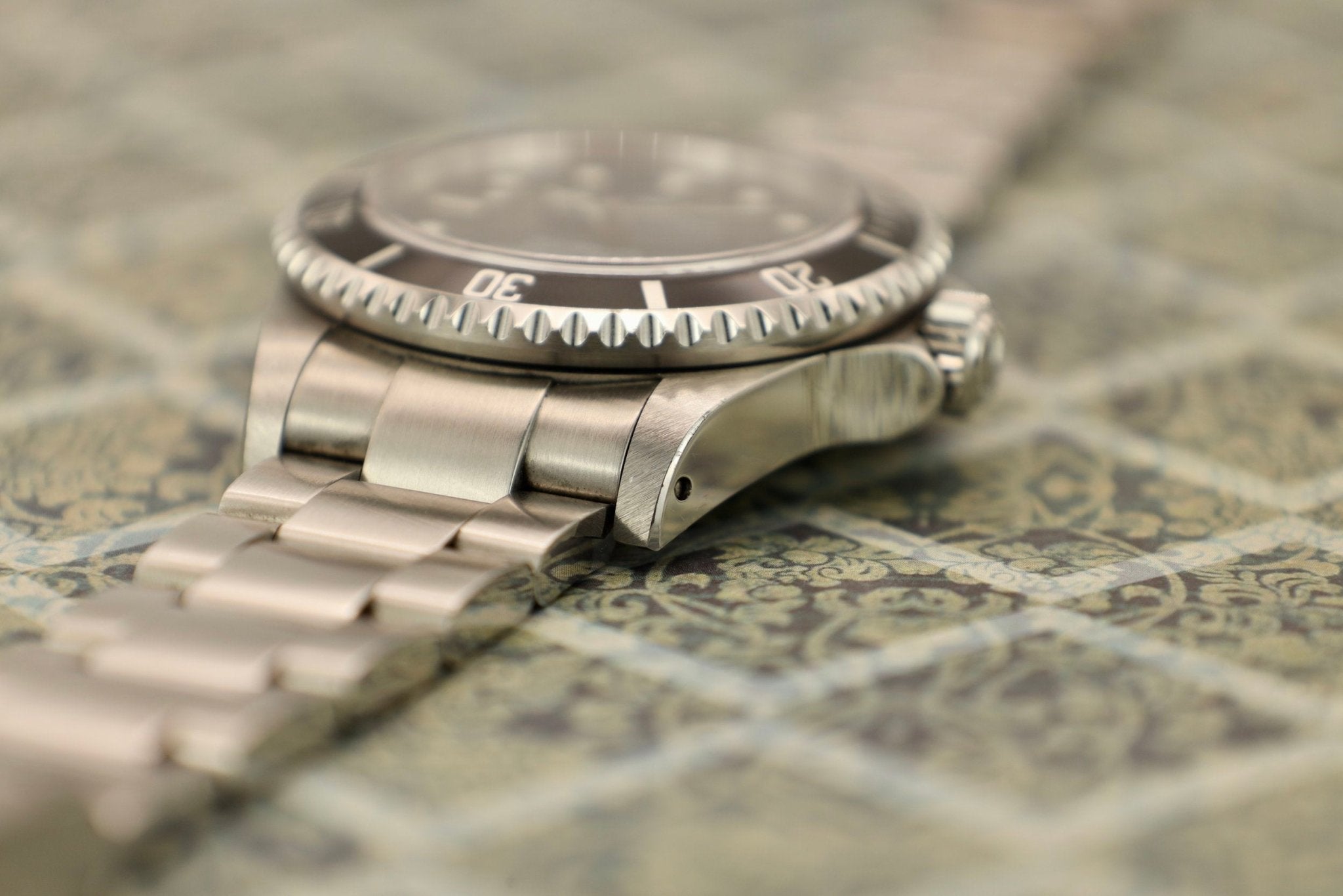 2000 Rolex Sea-Dweller Ref. 16600 | Box and Papers - Sierra Time Co