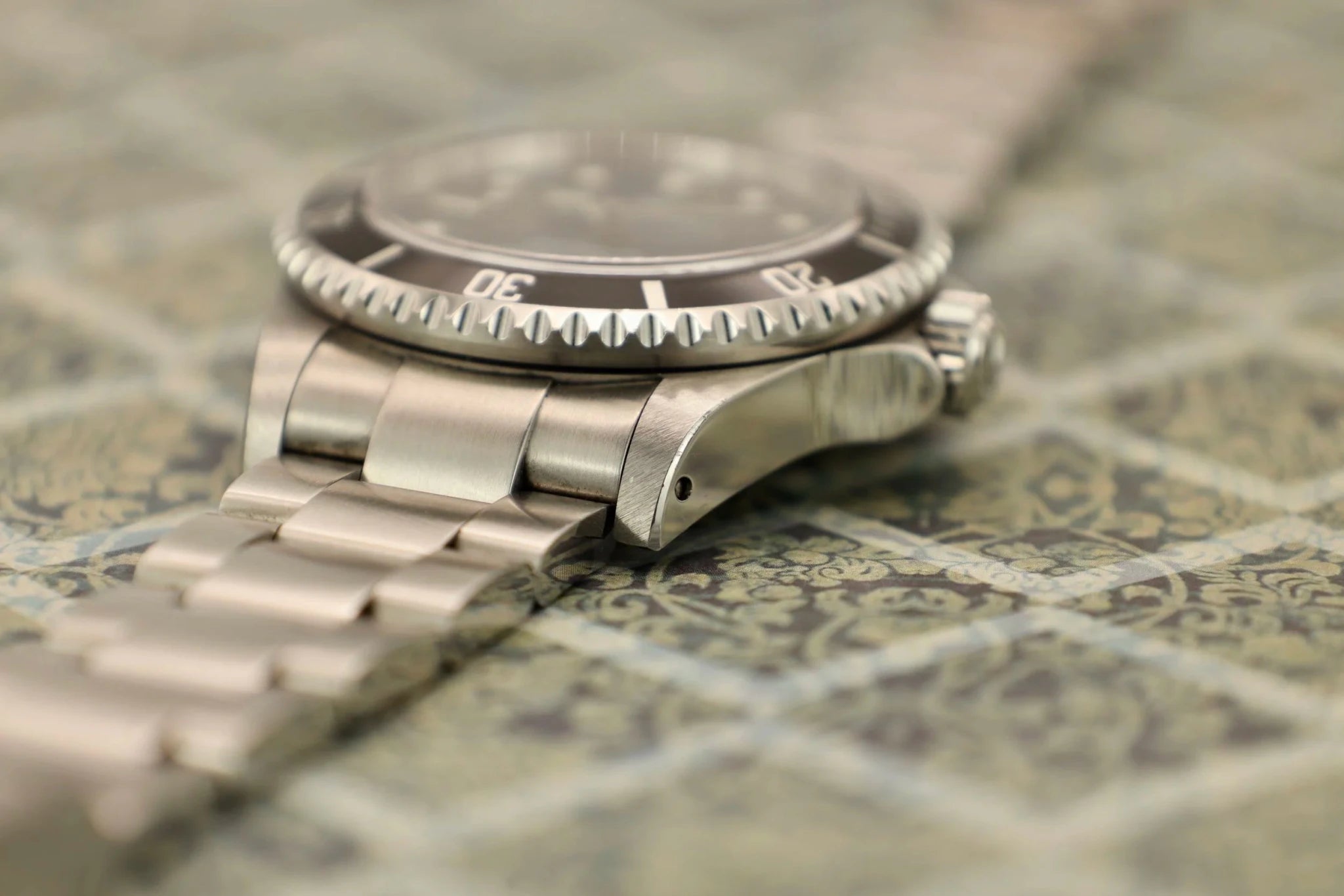 2000 Rolex Sea-Dweller Ref. 16600 | Box and Papers - Sierra Time Co