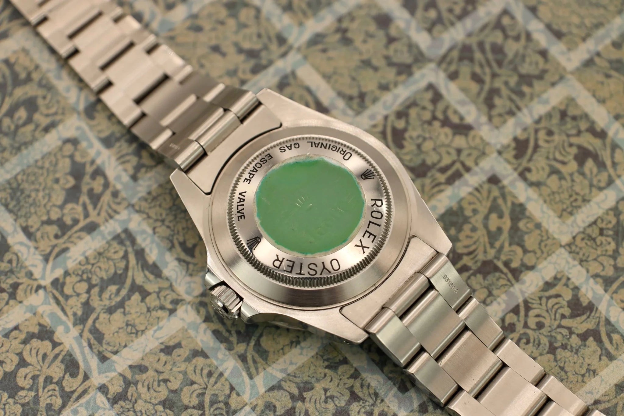 2000 Rolex Sea-Dweller Ref. 16600 | Box and Papers - Sierra Time Co