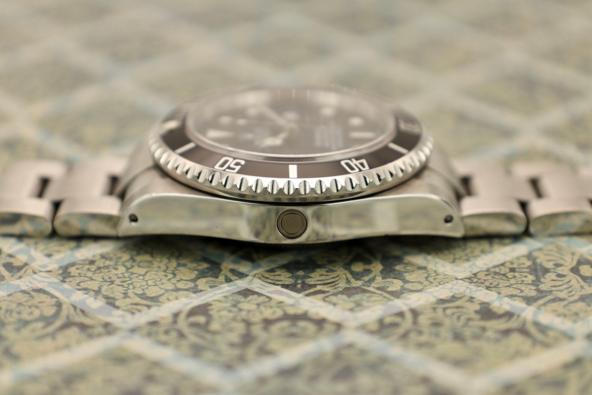 2000 Rolex Sea-Dweller Ref. 16600 | Box and Papers - Sierra Time Co