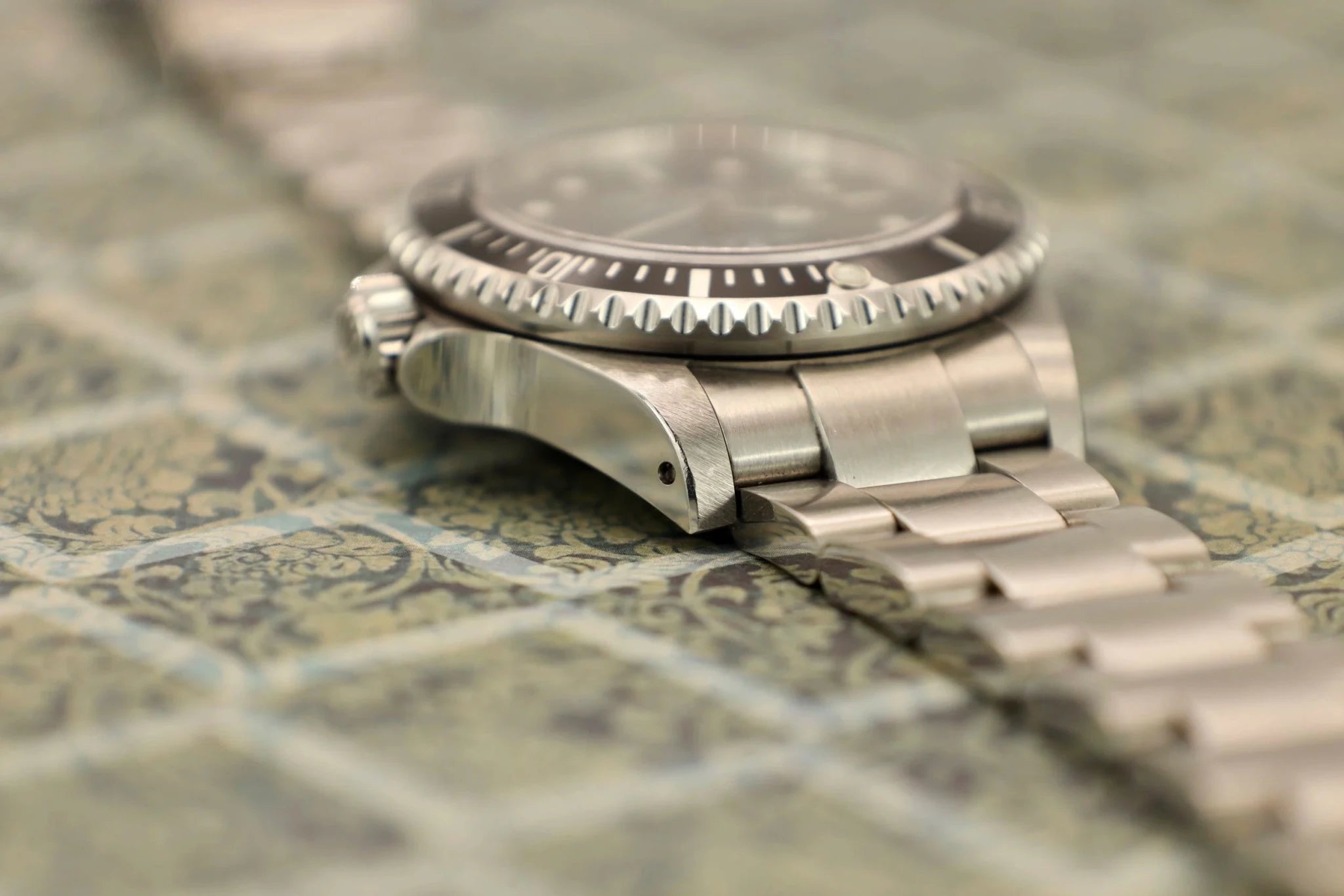2000 Rolex Sea-Dweller Ref. 16600 | Box and Papers - Sierra Time Co