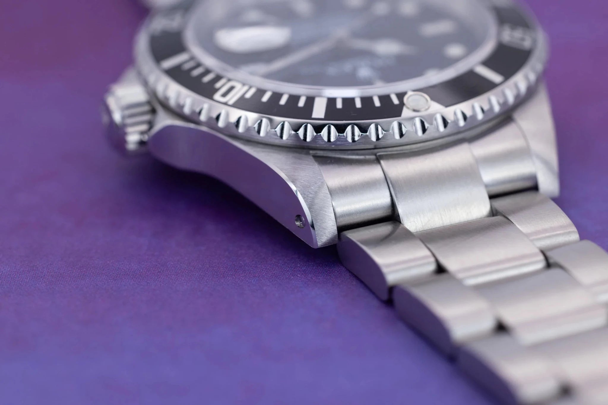 2000 Rolex Submariner Date Ref. 16610 | Box and Papers - Sierra Time Co
