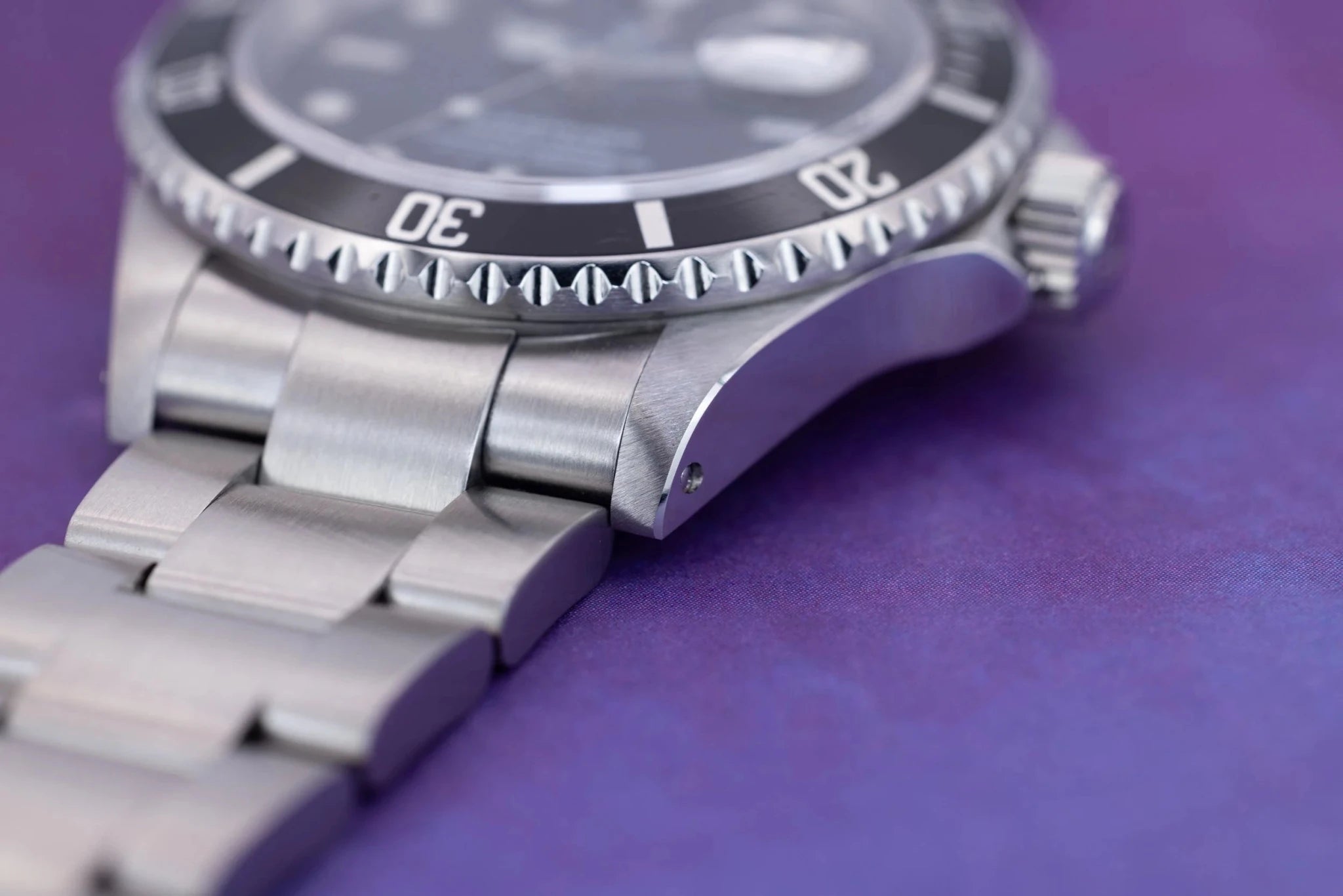 2000 Rolex Submariner Date Ref. 16610 | Box and Papers - Sierra Time Co