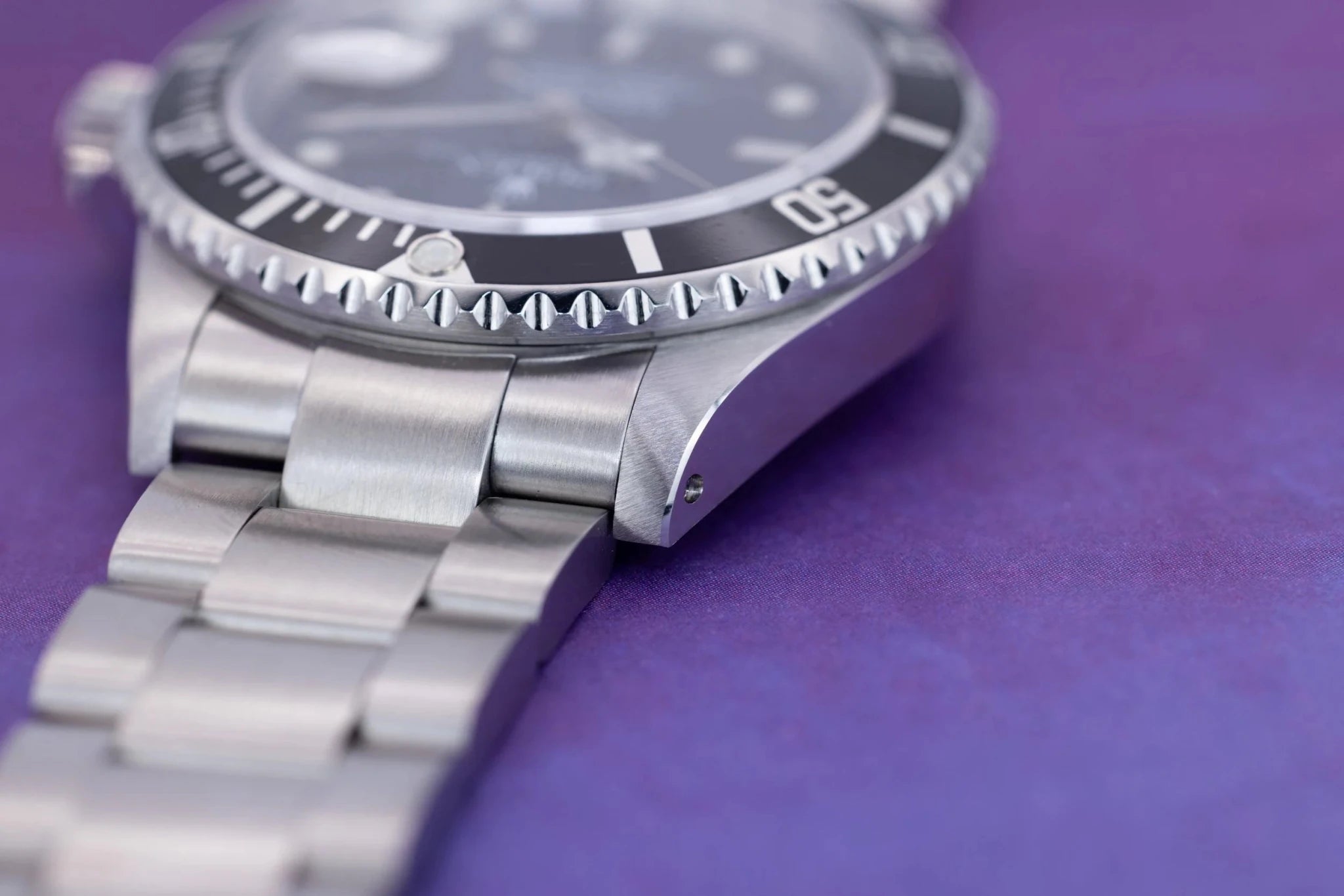 2000 Rolex Submariner Date Ref. 16610 | Box and Papers - Sierra Time Co
