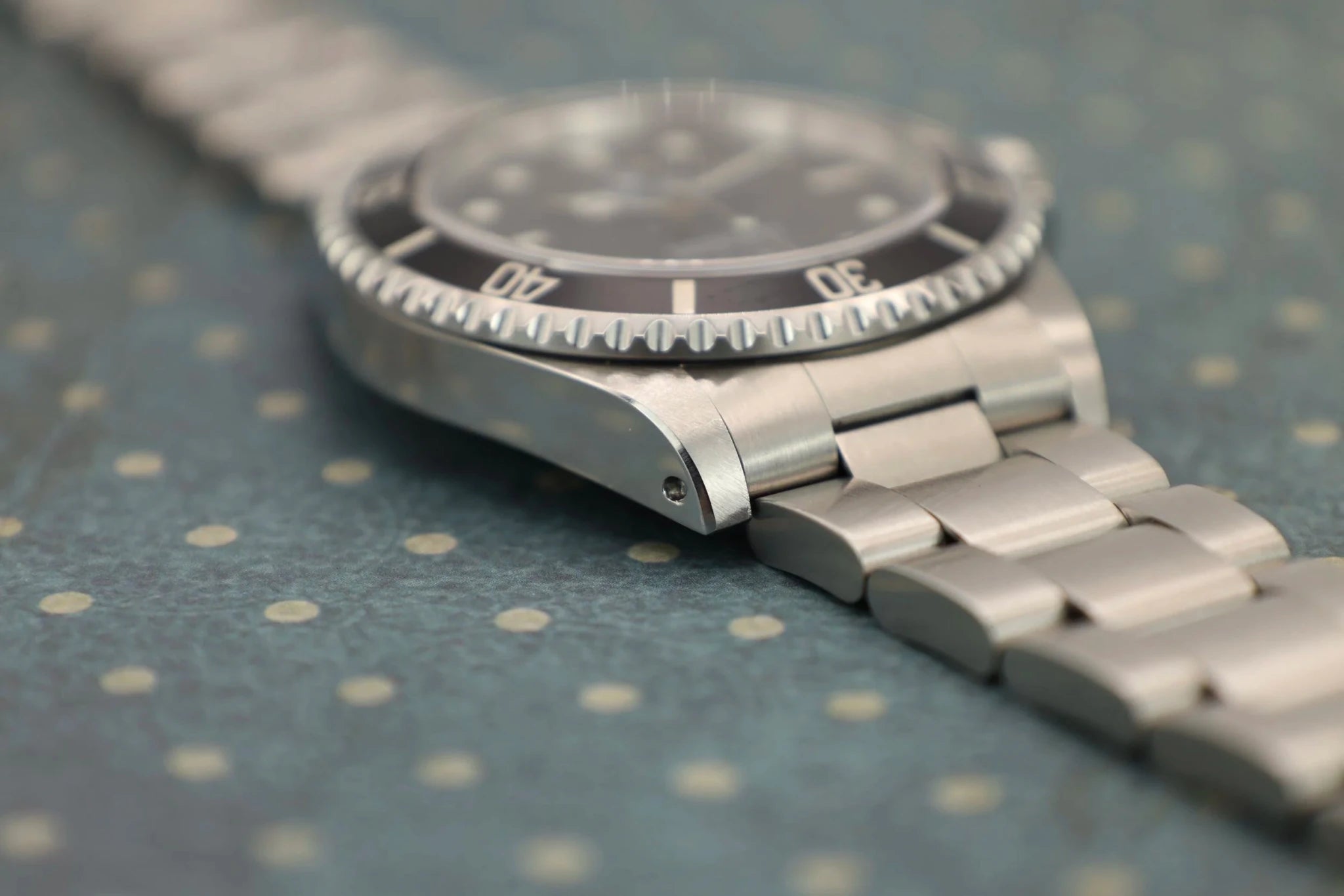 2000 Rolex Submariner Ref. 14060 | Box and Papers - Sierra Time Co