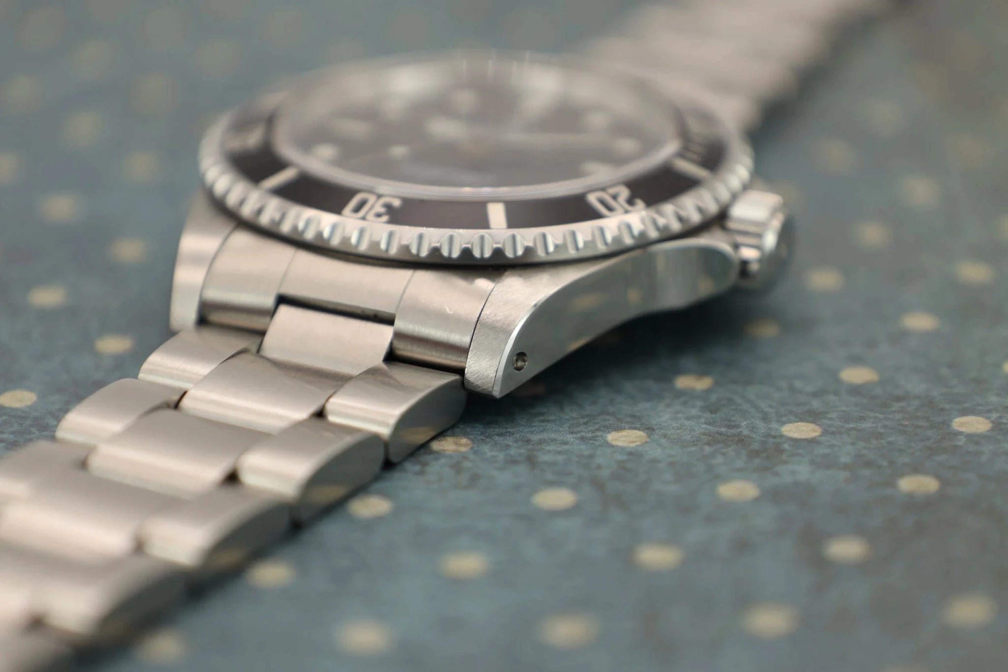 2000 Rolex Submariner Ref. 14060 | Box and Papers - Sierra Time Co