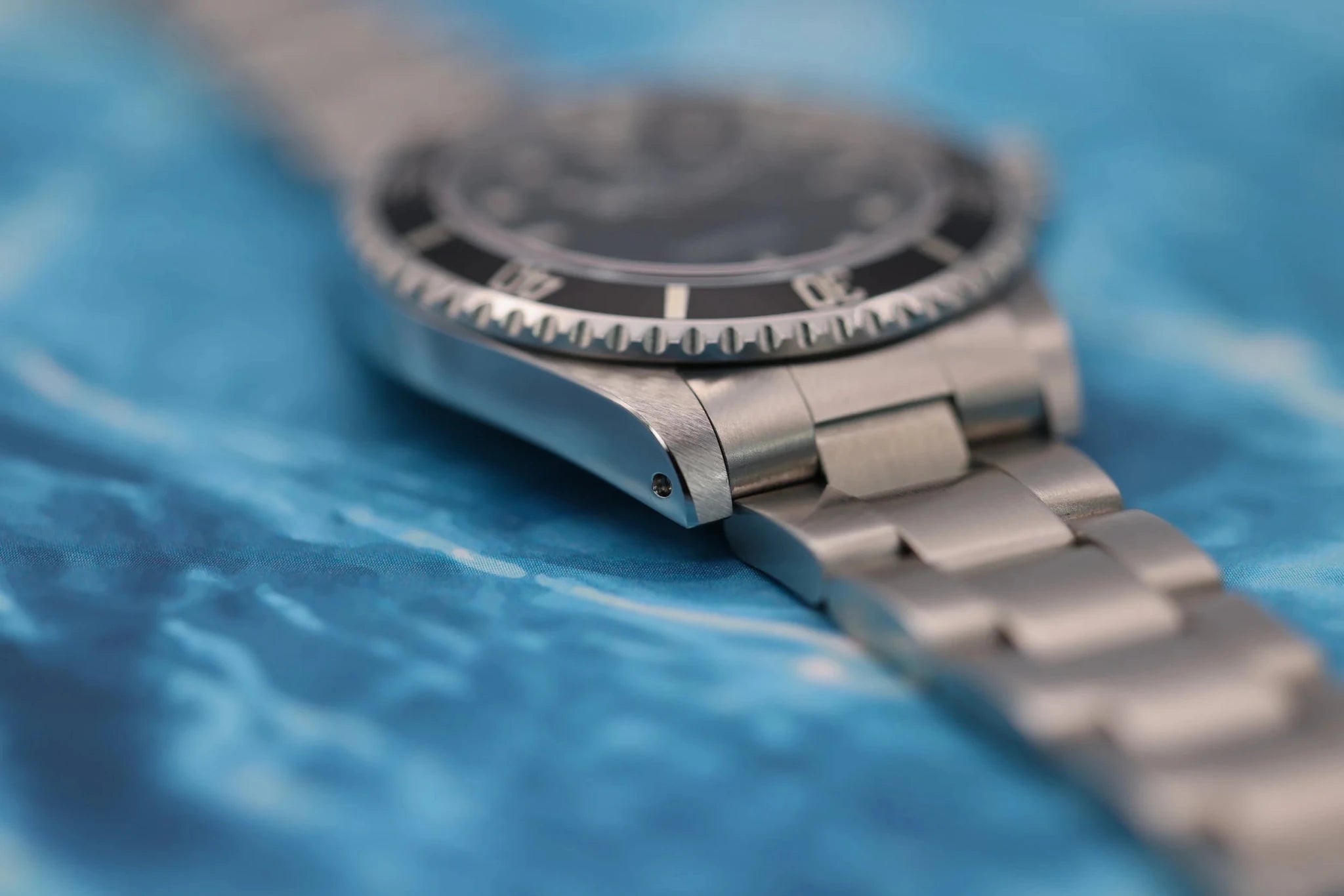2000 Rolex Submariner Ref. 14060 | Two-Liner | Box and Papers - Sierra Time Co