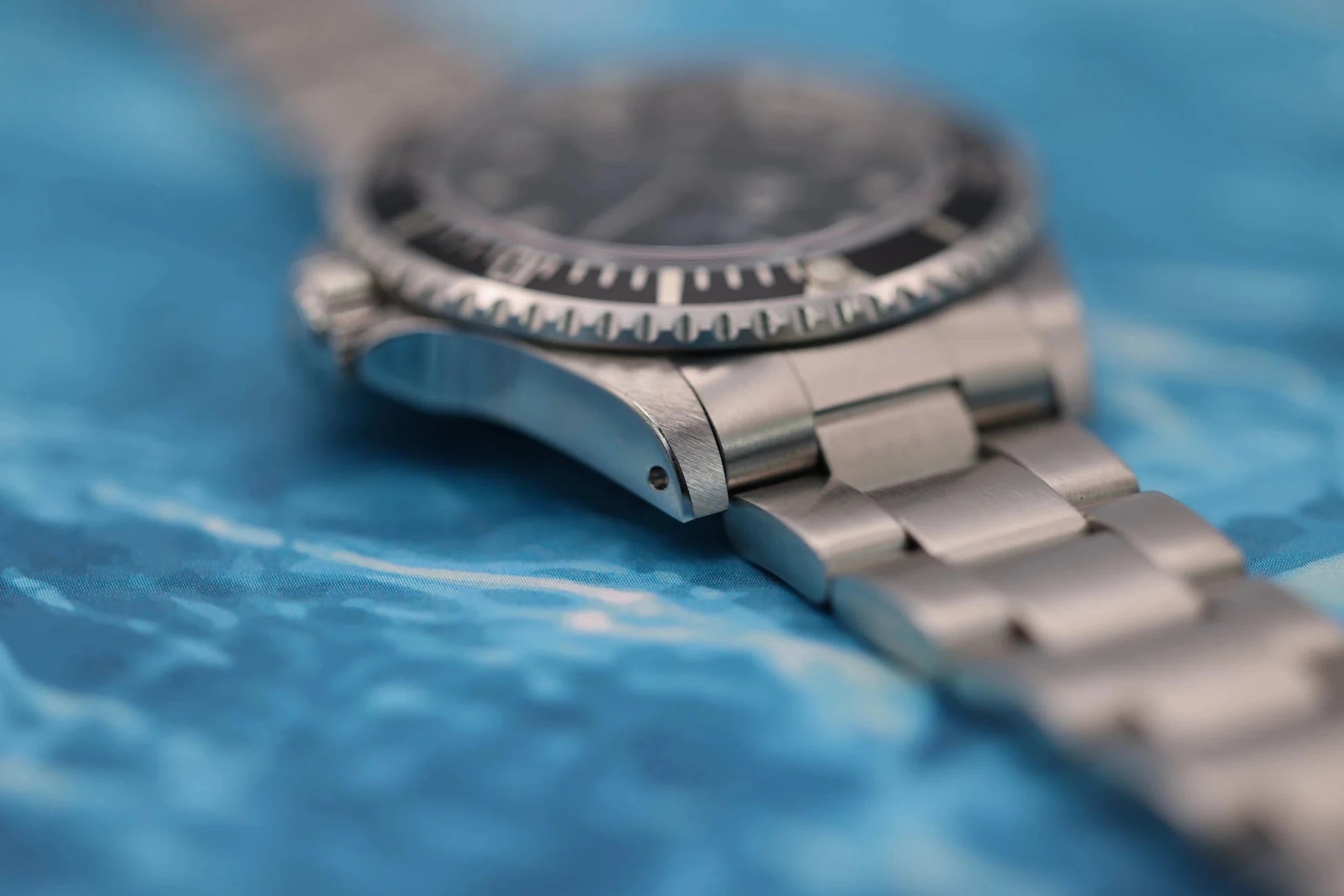 2000 Rolex Submariner Ref. 14060 | Two-Liner | Box and Papers - Sierra Time Co