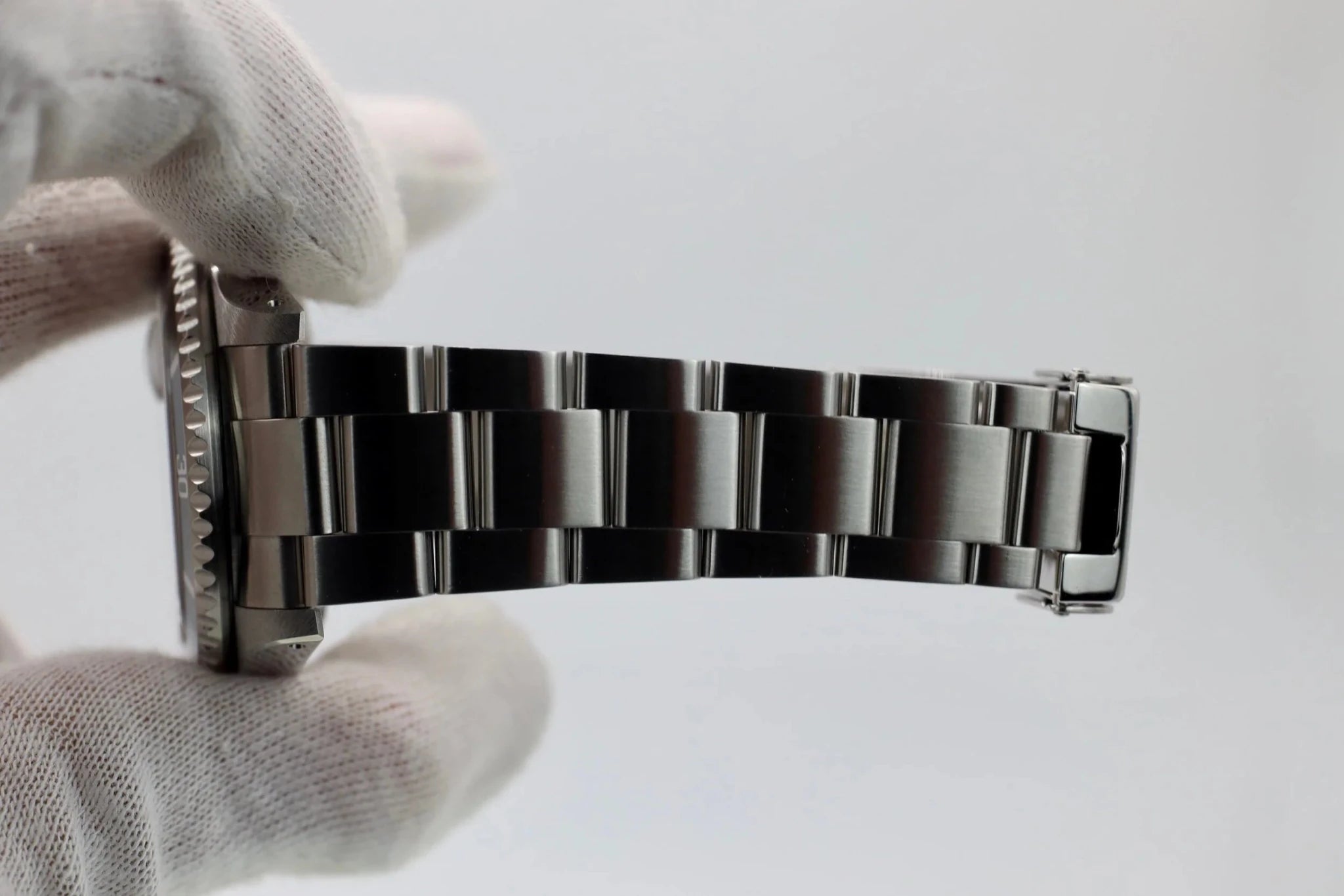 2000 Rolex Submariner Ref. 16610 | Box and Papers - Sierra Time Co