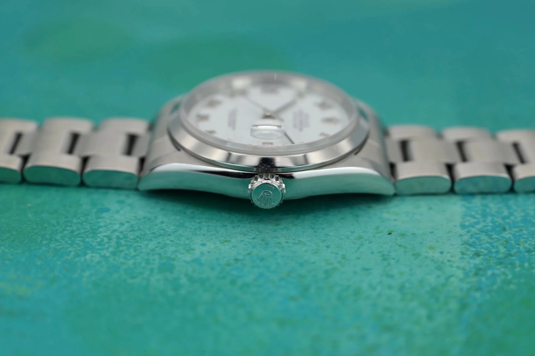 2001 Rolex Datejust Ref. 16200 | White Roman Dial | Box and Papers - Sierra Time Co