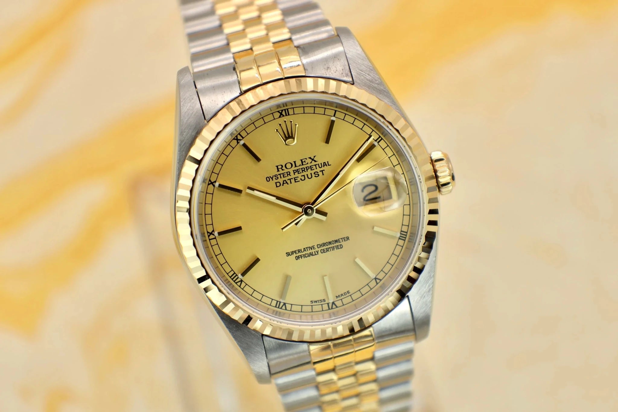 2001 Rolex Datejust Ref. 16233 | Champagne Dial - Sierra Time Co
