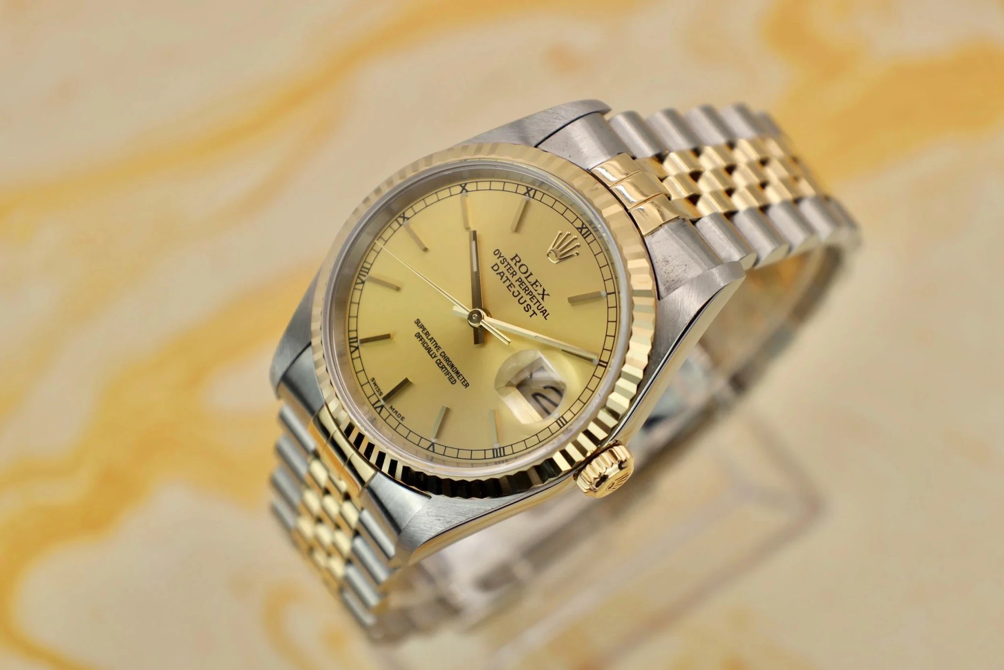 2001 Rolex Datejust Ref. 16233 | Champagne Dial - Sierra Time Co