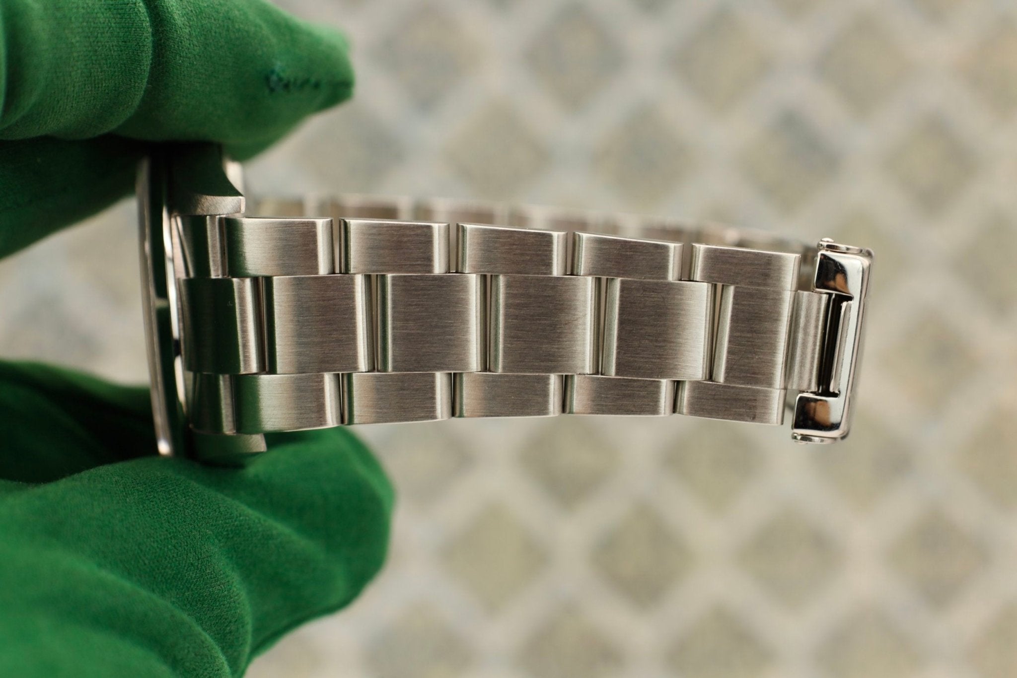 2001 Rolex Explorer I Ref. 114270 - Sierra Time Co
