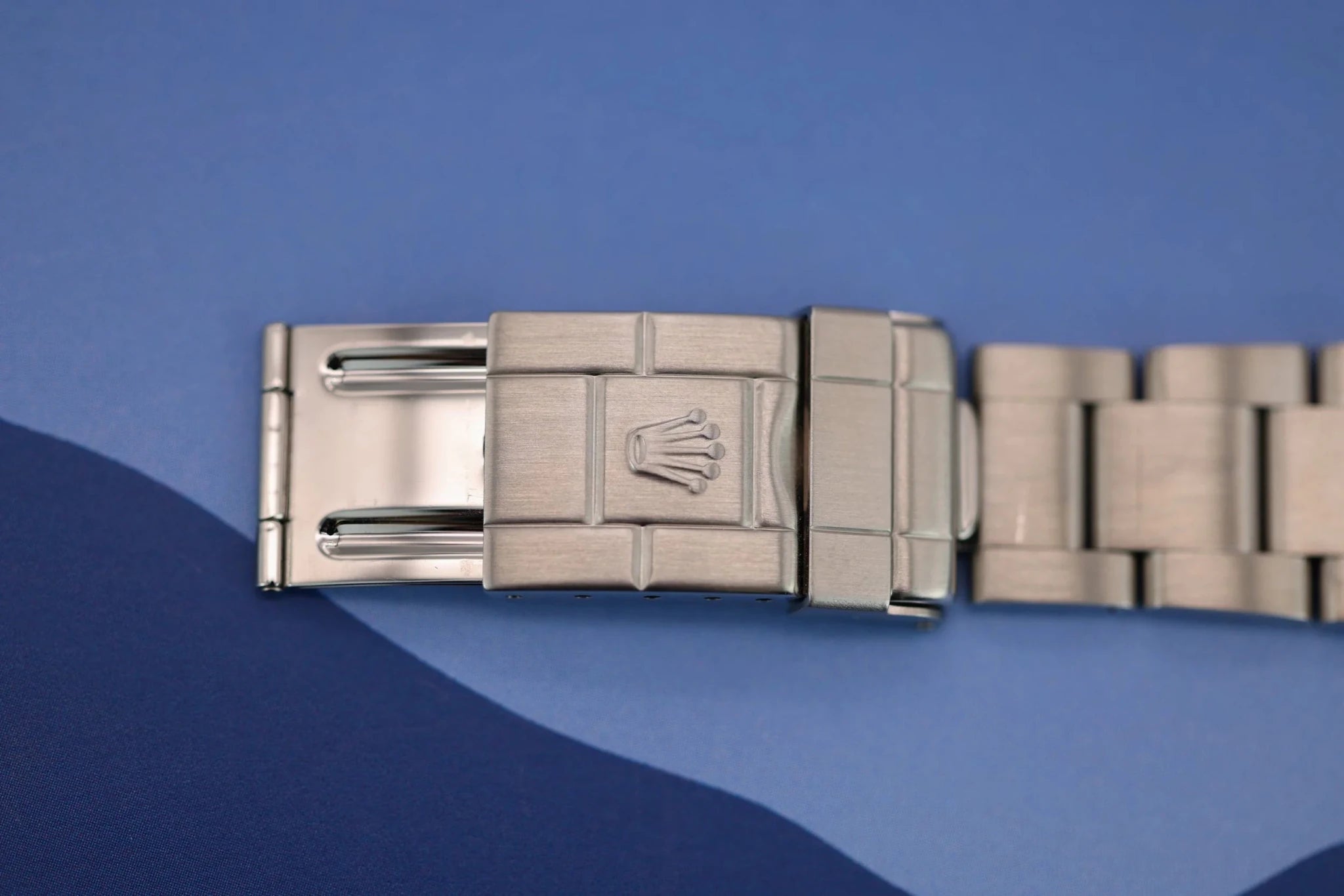 2001 Rolex GMT Master II Ref. 16710 | Faded Pepsi | Box and Papers - Sierra Time Co