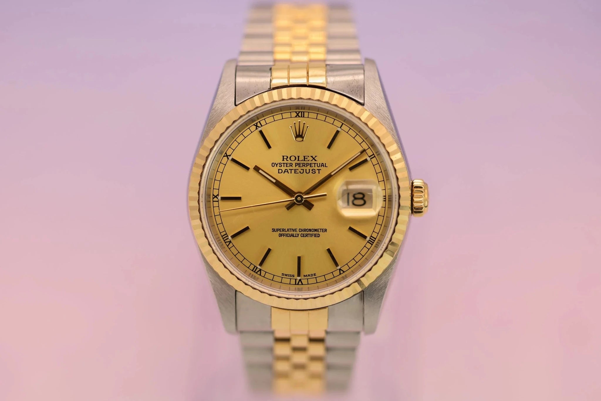 2002 Rolex Datejust Ref. 16233 | Champagne Dial - Sierra Time Co