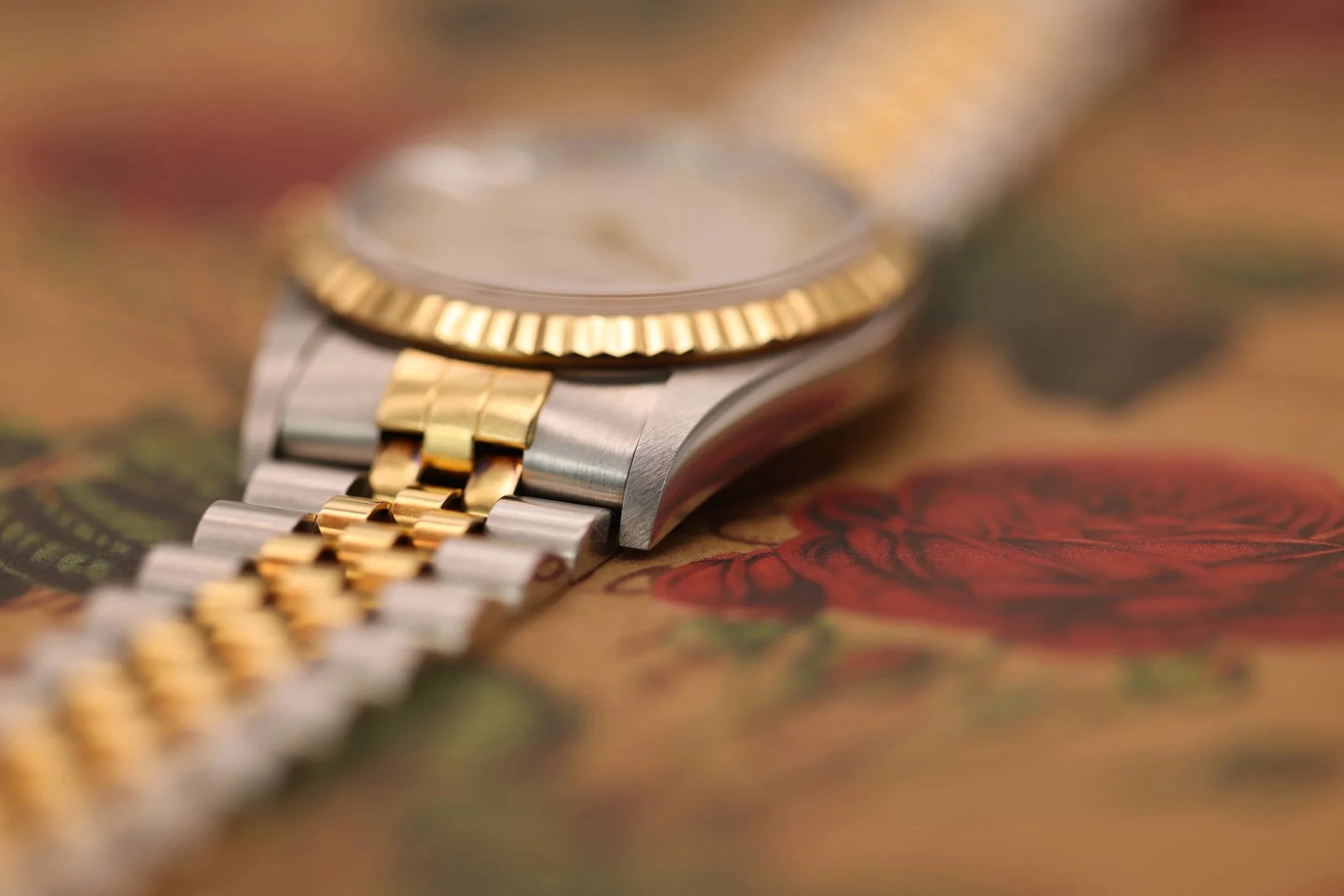 2002 Rolex Datejust Ref. 16233 | Cream Pyramid Dial | Box and Papers - Sierra Time Co