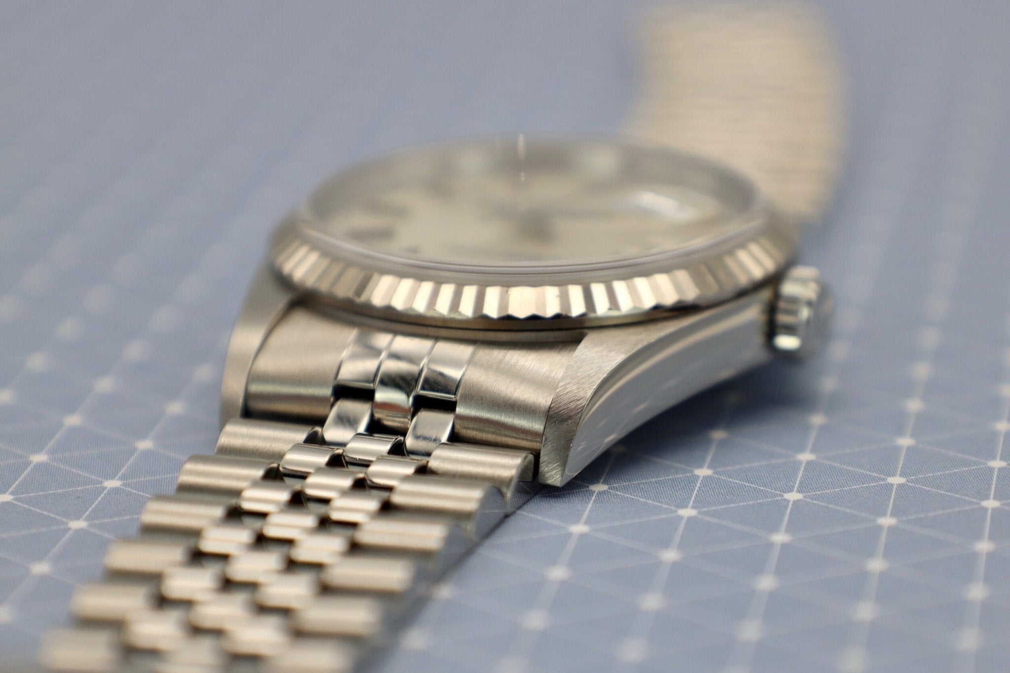 2002 Rolex Datejust Ref. 16234 | Silver Dial - Sierra Time Co
