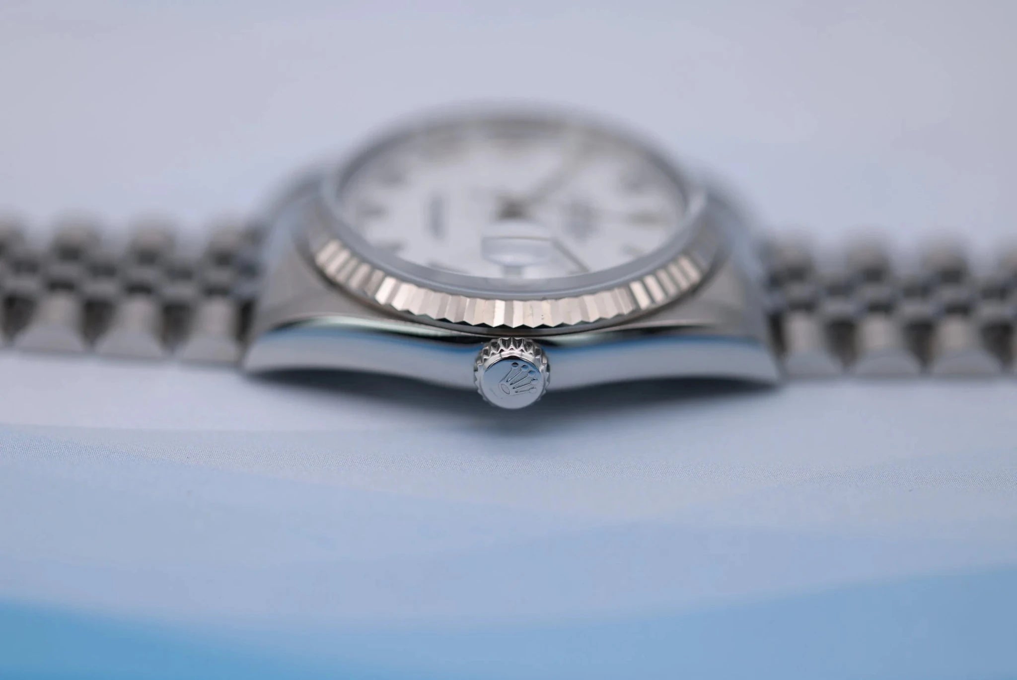 2002 Rolex Datejust Ref. 16234 | White Roman Dial - Sierra Time Co