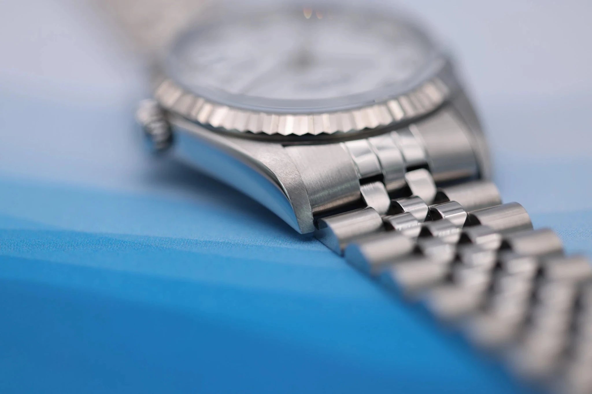 2002 Rolex Datejust Ref. 16234 | White Roman Dial - Sierra Time Co