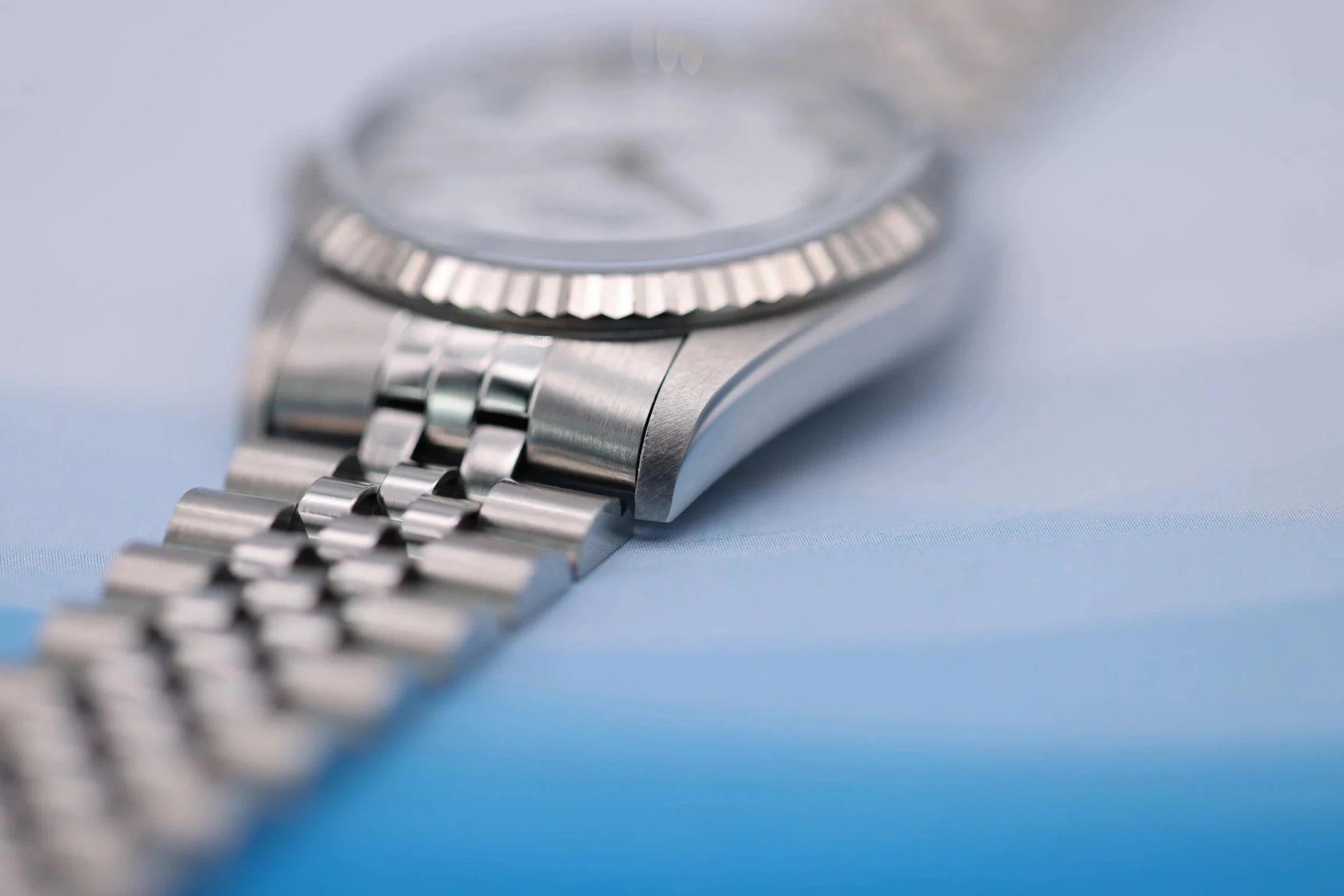 2002 Rolex Datejust Ref. 16234 | White Roman Dial - Sierra Time Co