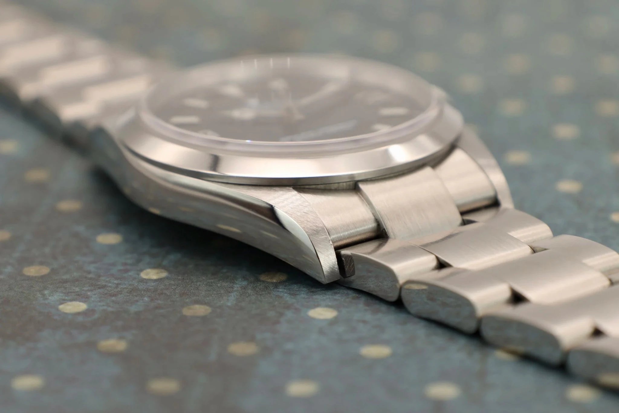 2002 Rolex Explorer I Ref. 114270 | Mint | Box and Papers - Sierra Time Co