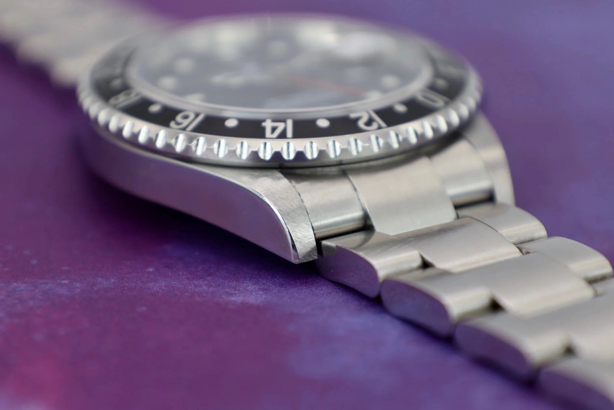 2002 Rolex GMT Master II Ref. 16710 | Unpolished | Papers - Sierra Time Co
