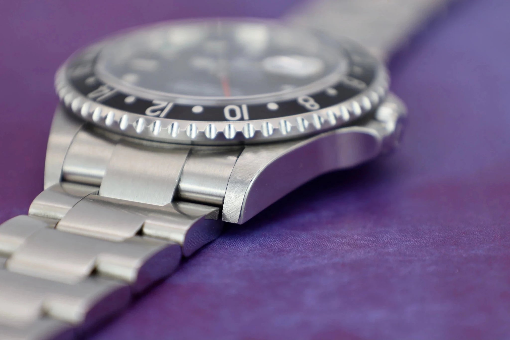 2002 Rolex GMT Master II Ref. 16710 | Unpolished | Papers - Sierra Time Co