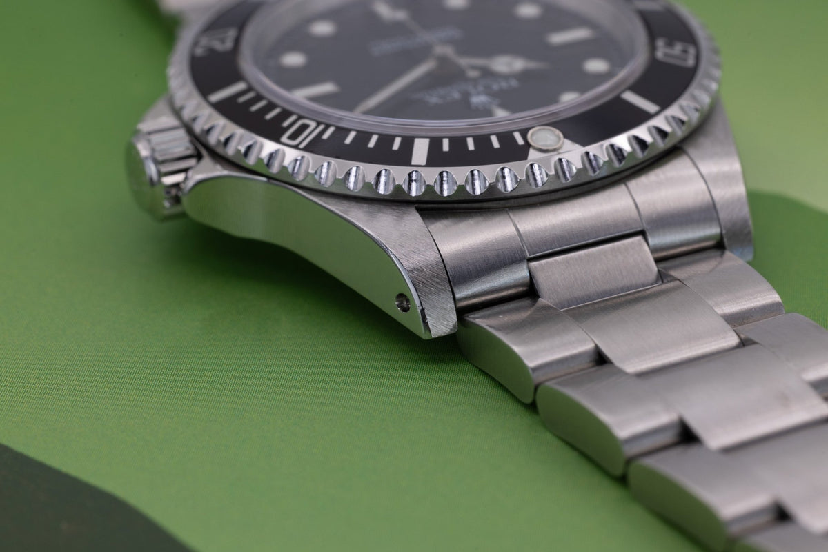 2002 Rolex Submariner Ref. 14060m | 2-Liner - Sierra Time Co